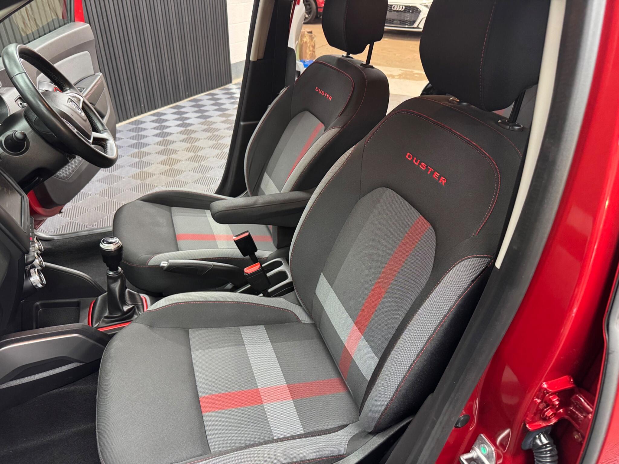 Dacia Duster view 44