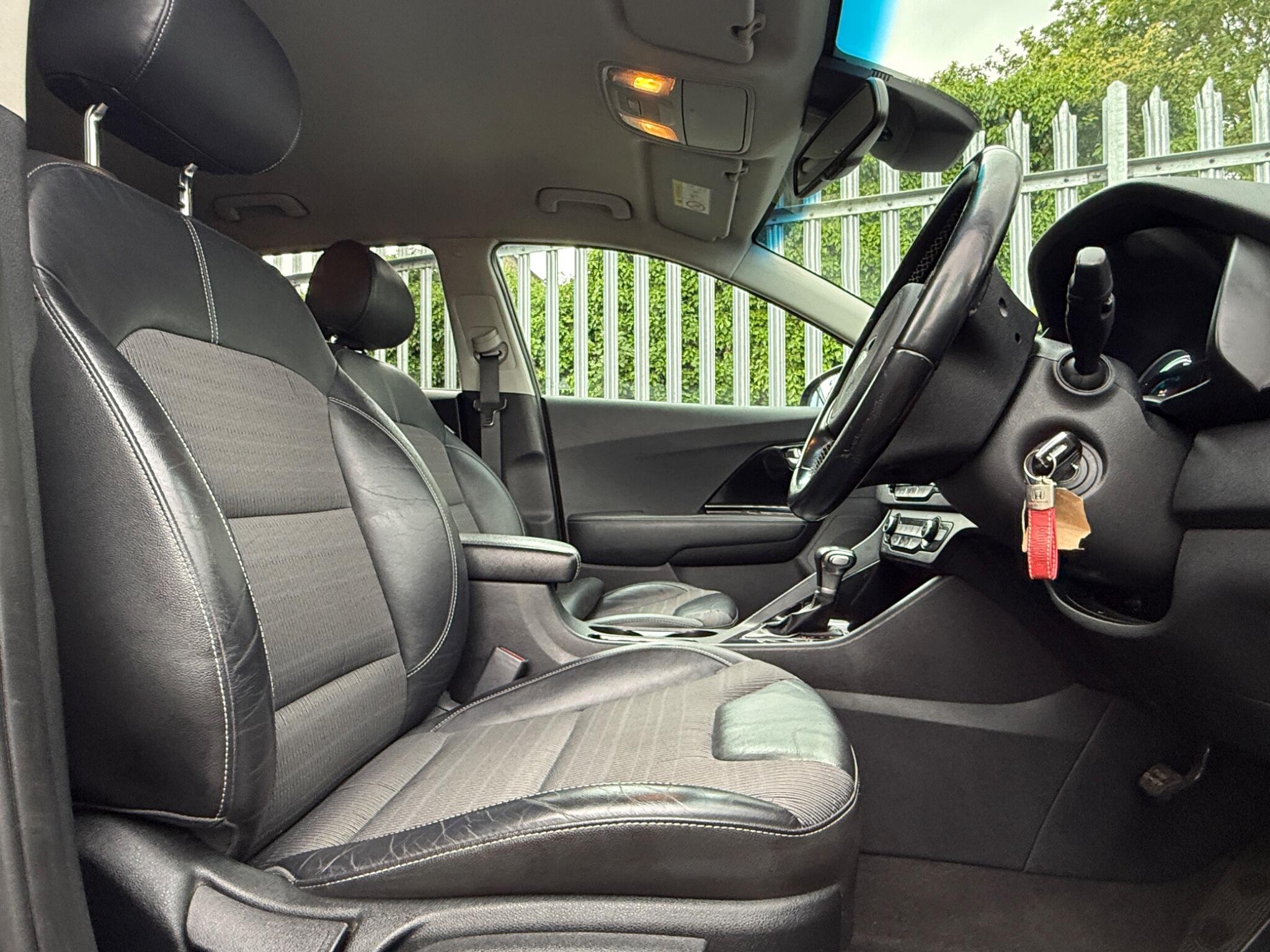 2018 Kia Niro image 26