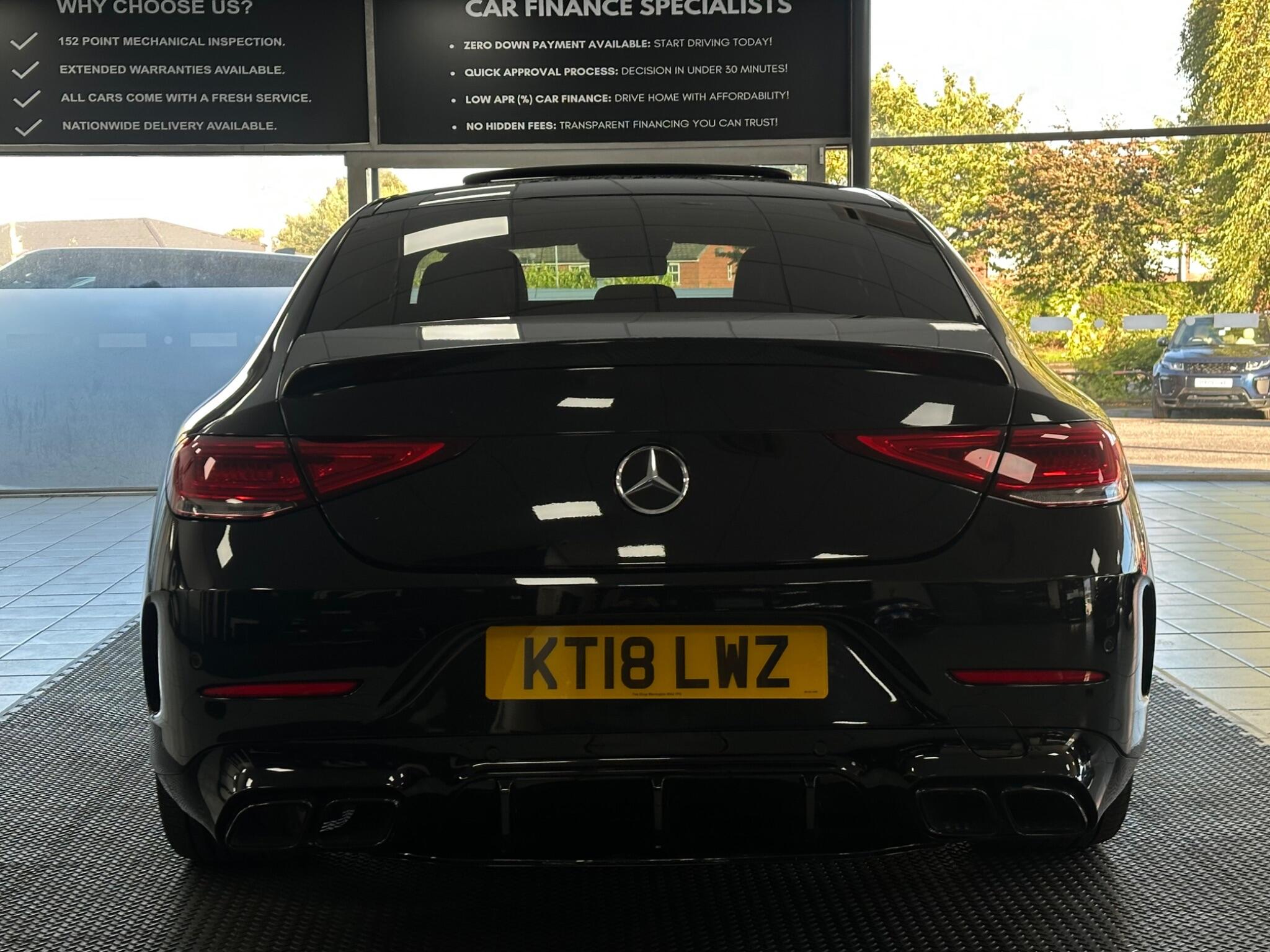 Mercedes-Benz CLS view 14