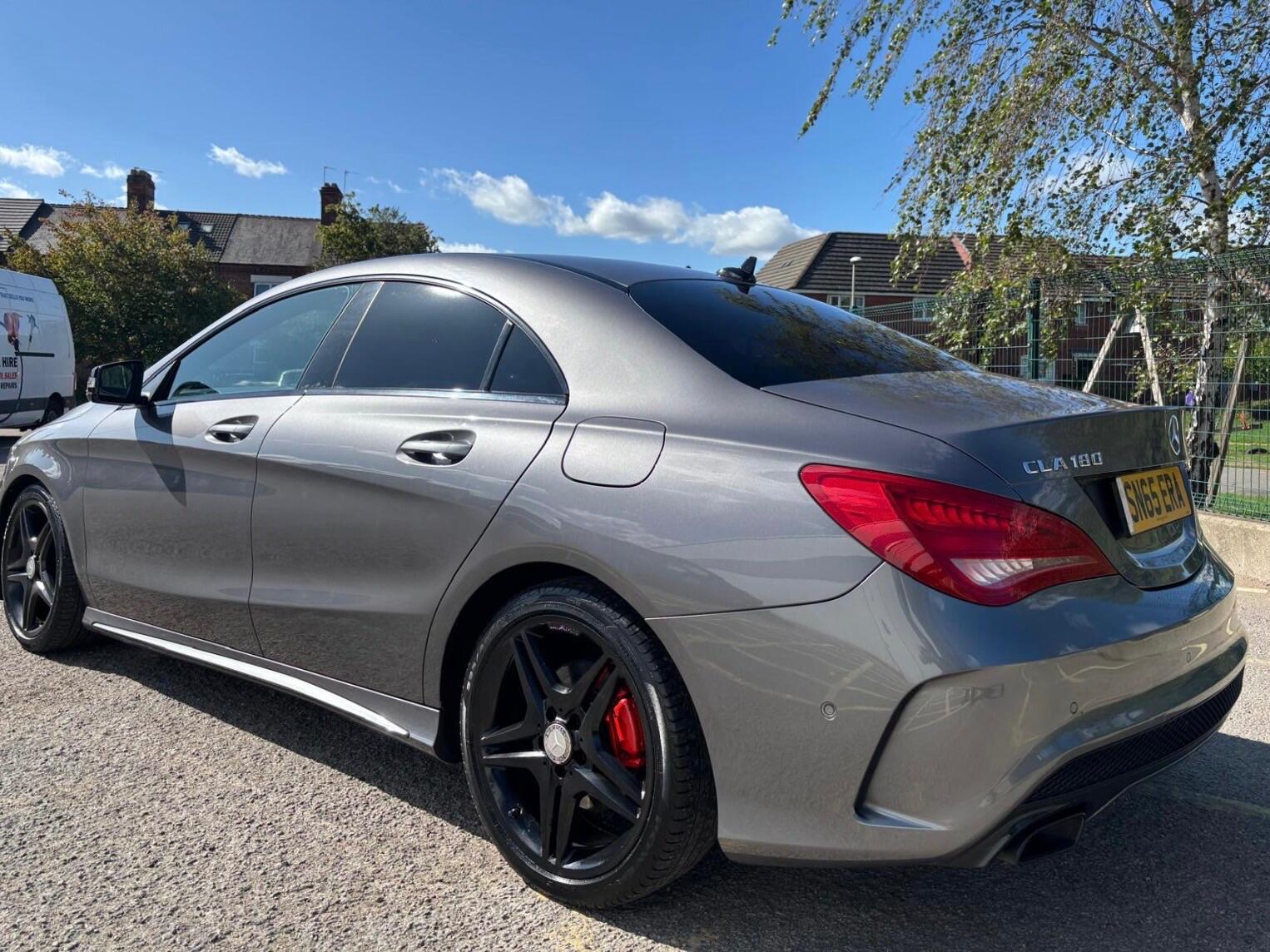 Mercedes-Benz Cla view 12