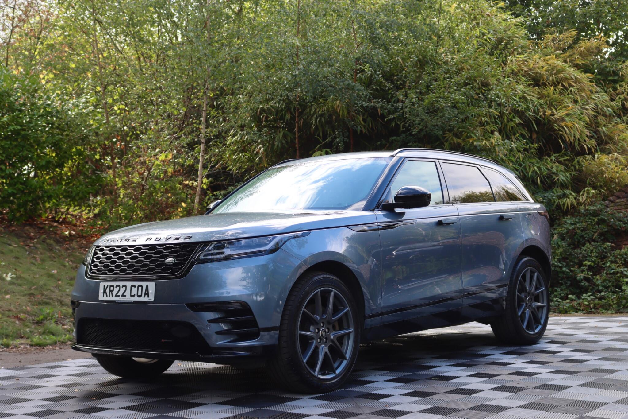 Land Rover Range Rover Velar view 14
