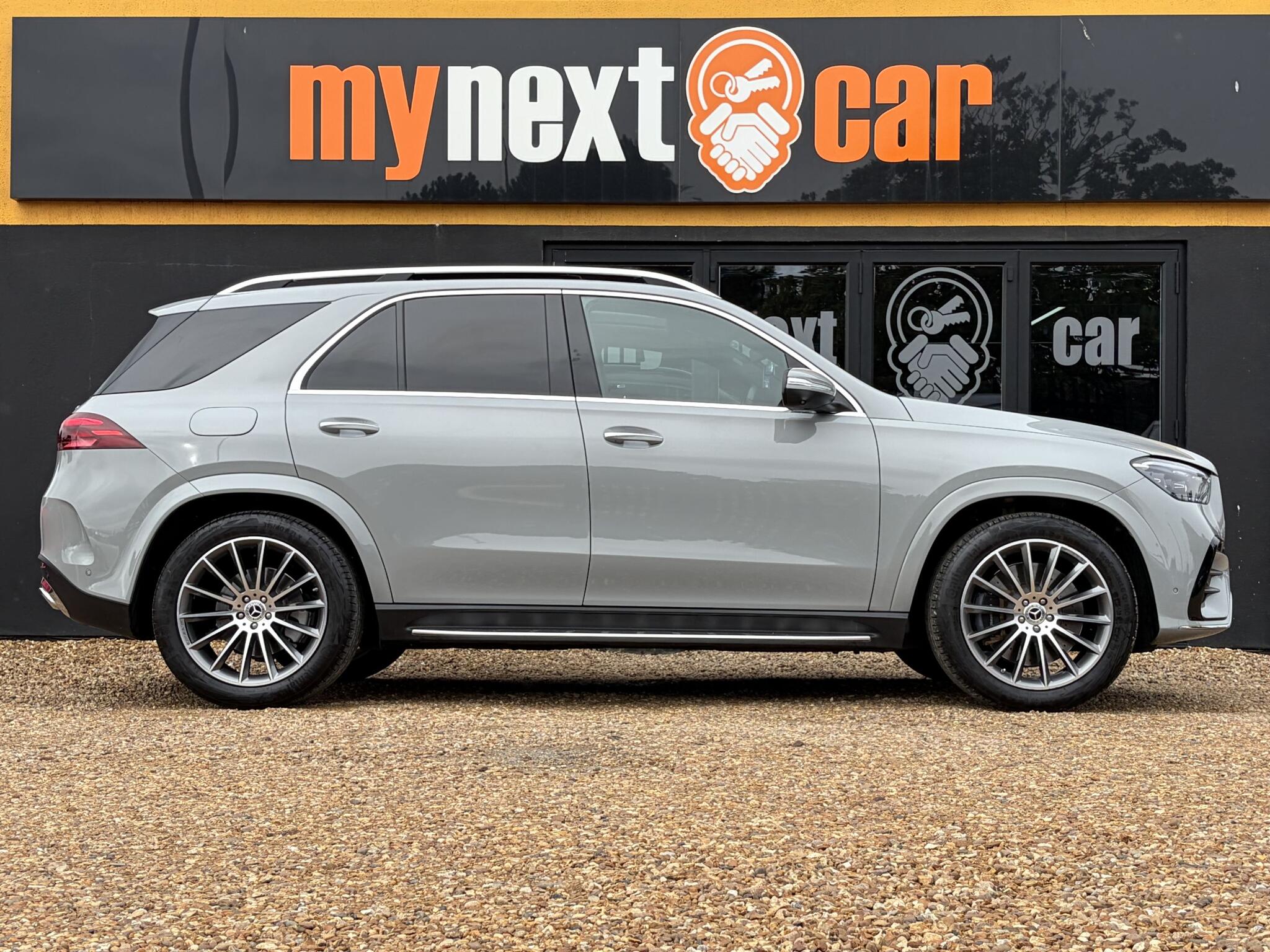 Mercedes-Benz Gle view 16