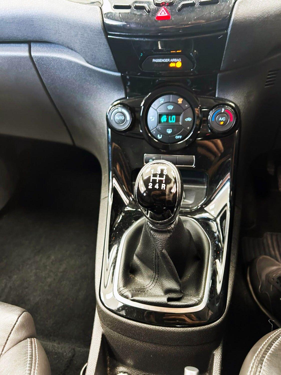 Ford Fiesta view 18