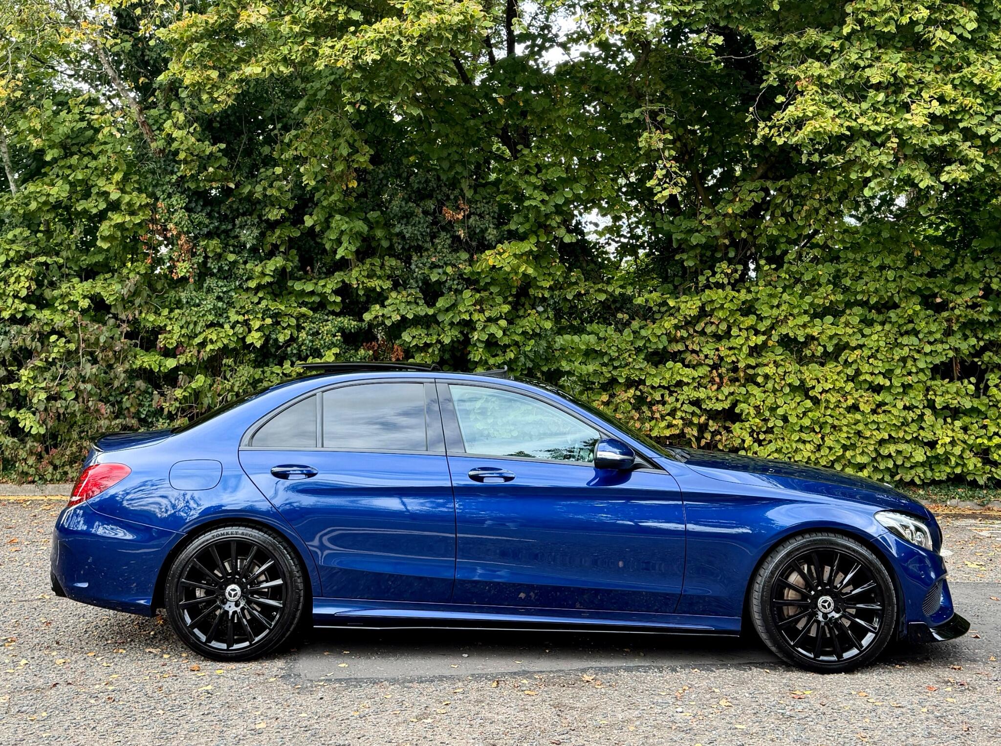 Mercedes-Benz C-Class view 15