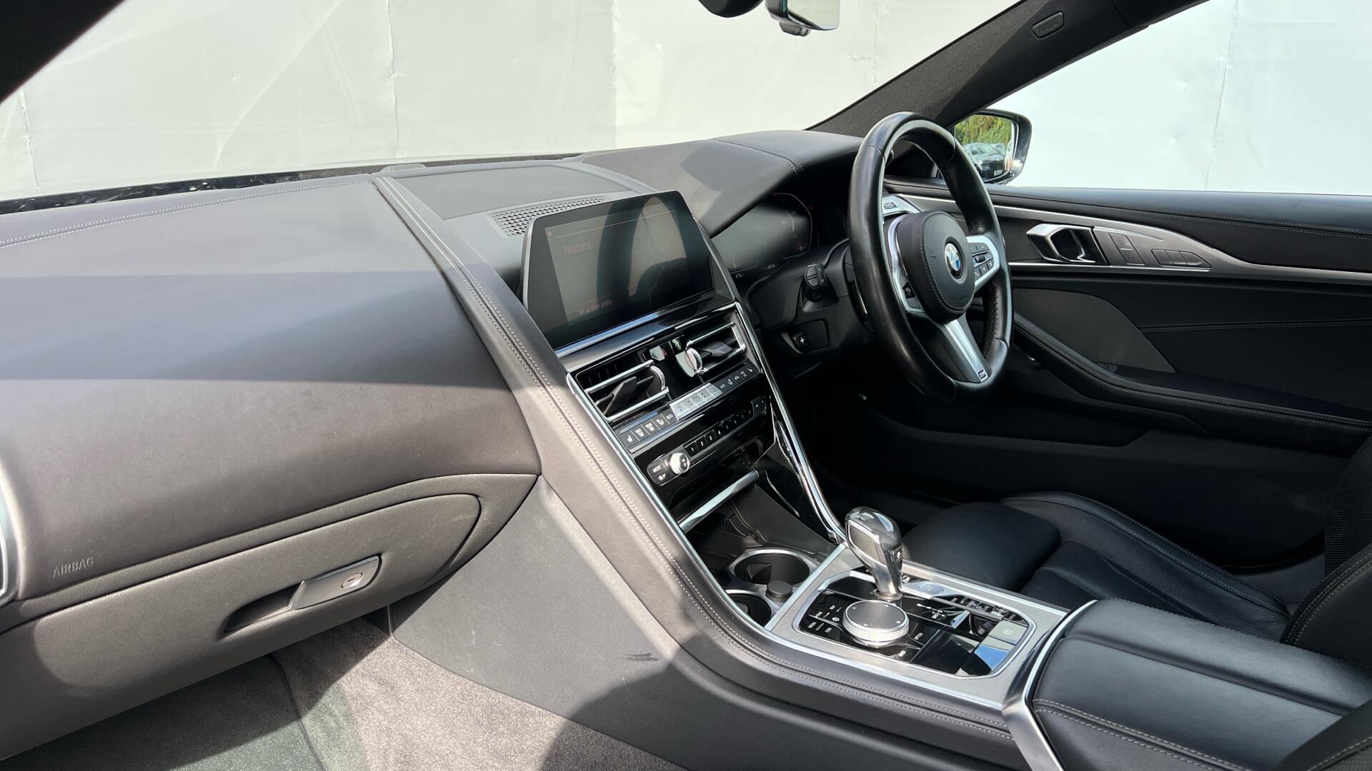 BMW 8 Series view 7