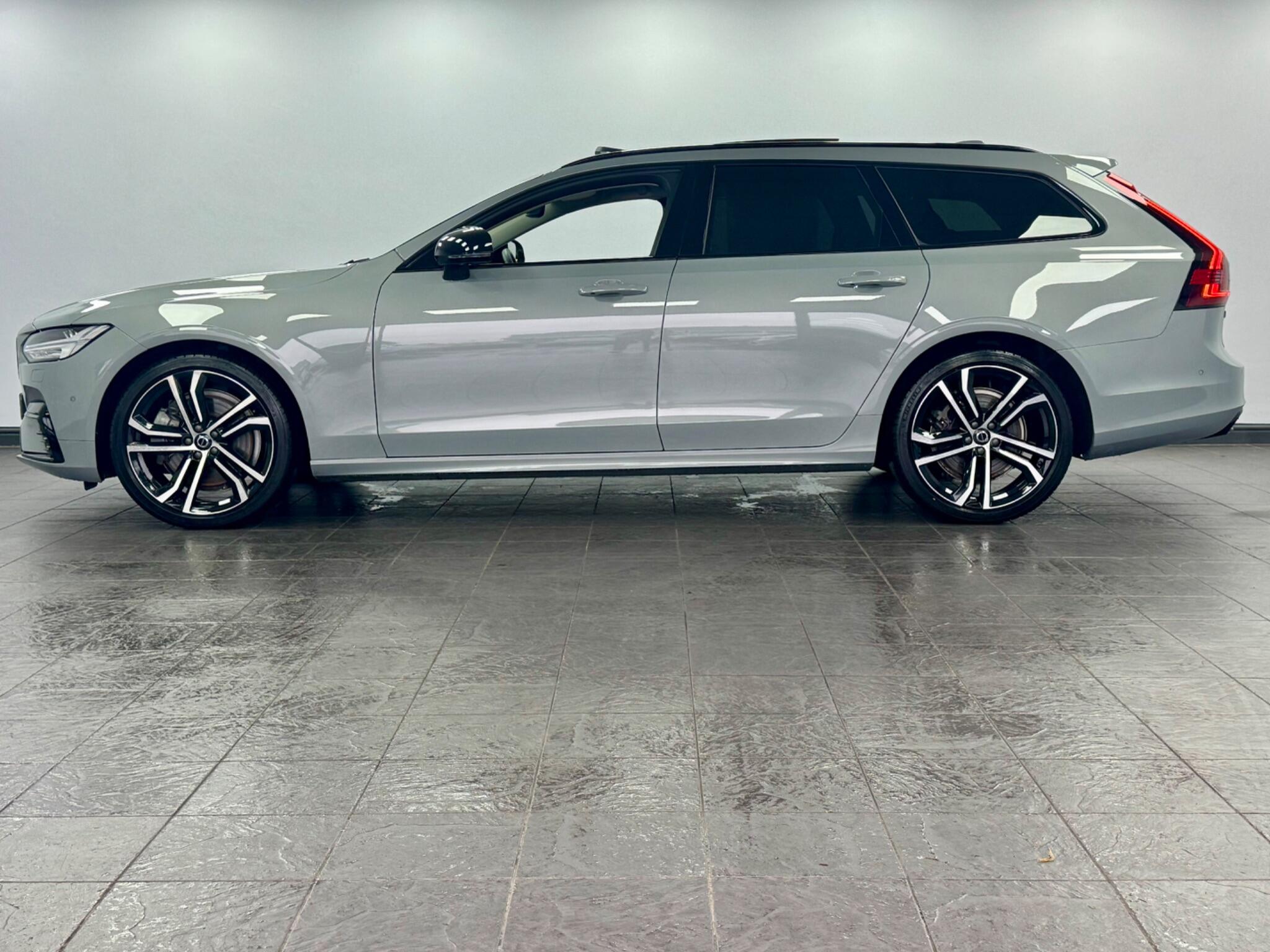 Volvo V90 view 19