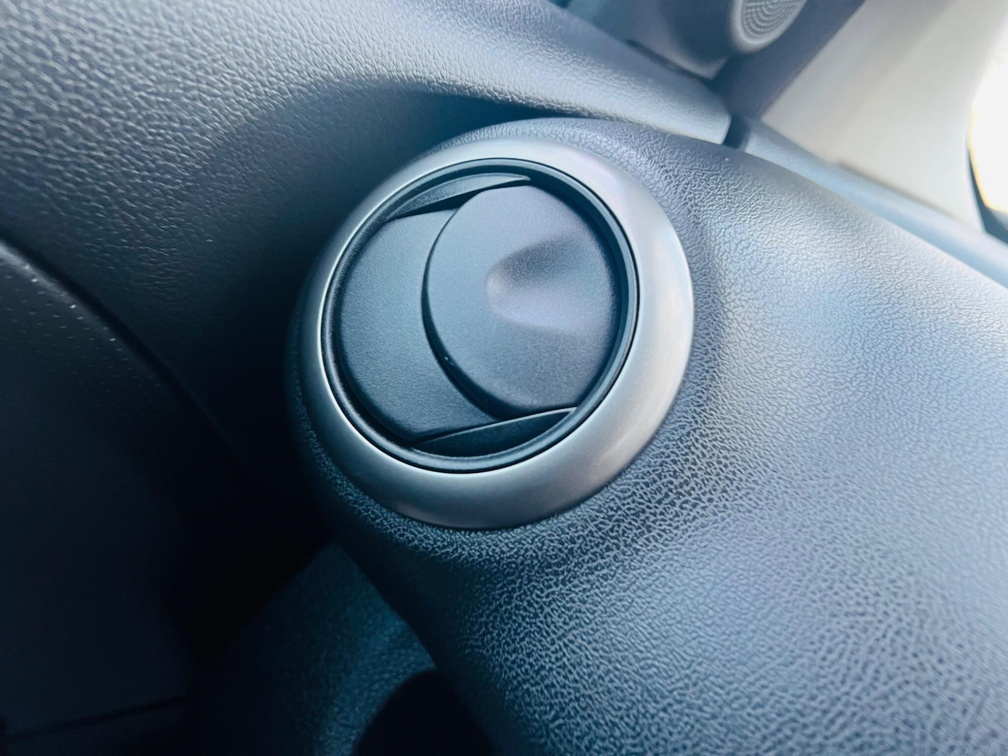 2008 Nissan Note image 38