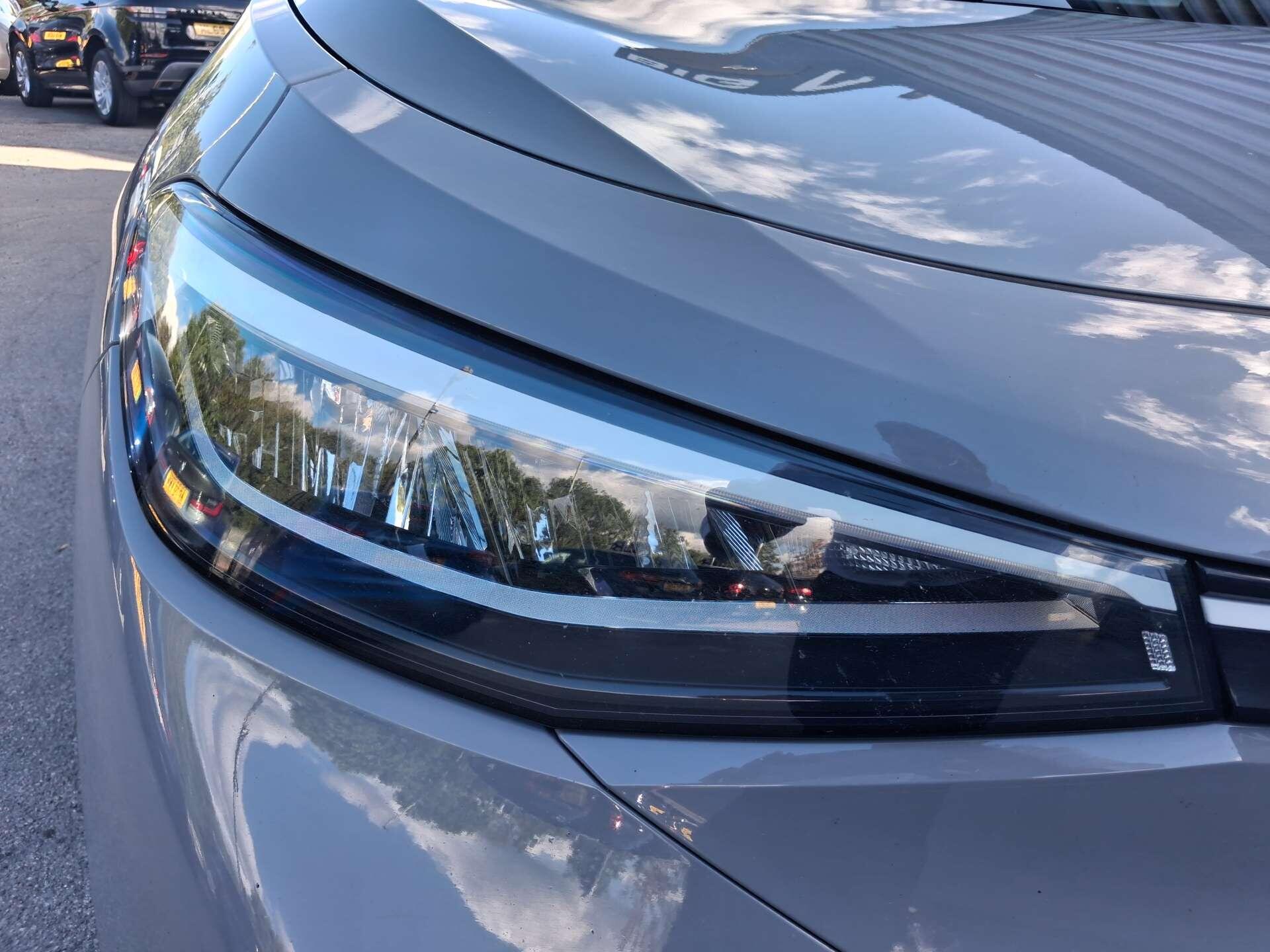 Volkswagen Id.4 view 12