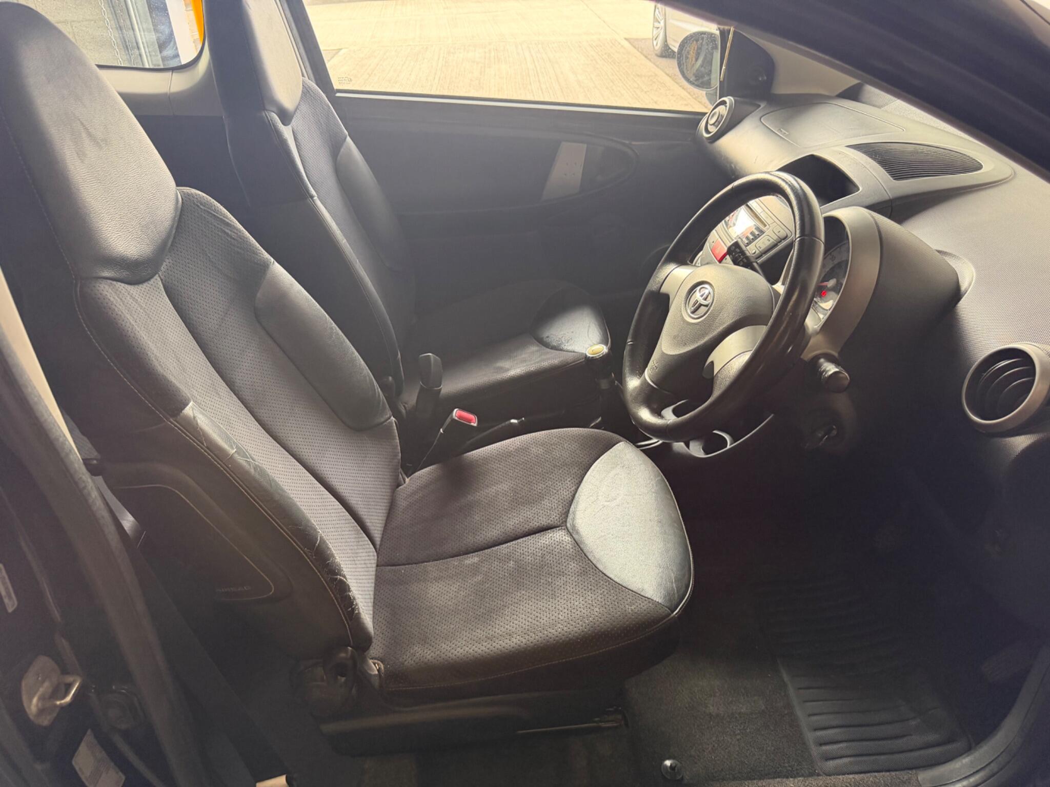 Toyota Aygo view 16