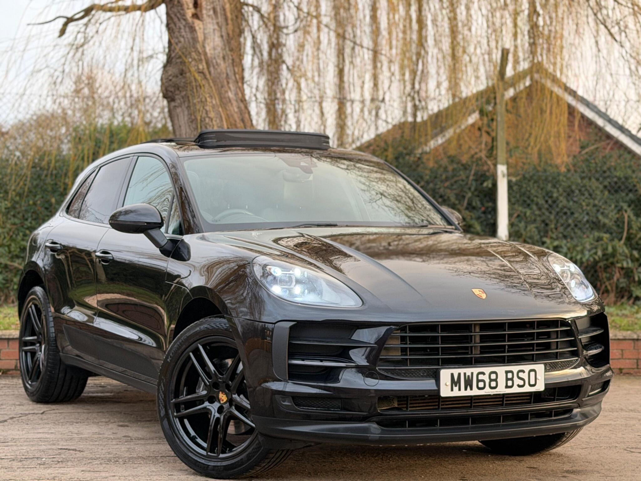 Porsche Macan main image