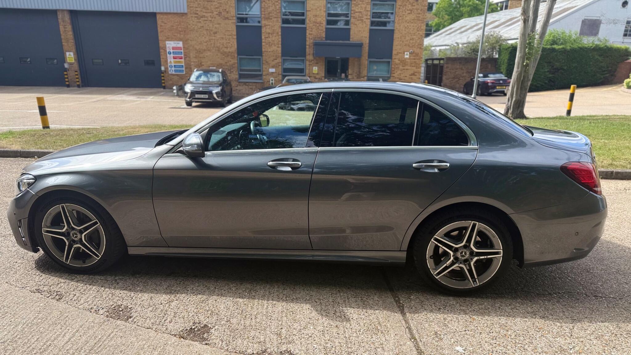 Mercedes-Benz C Class view 7