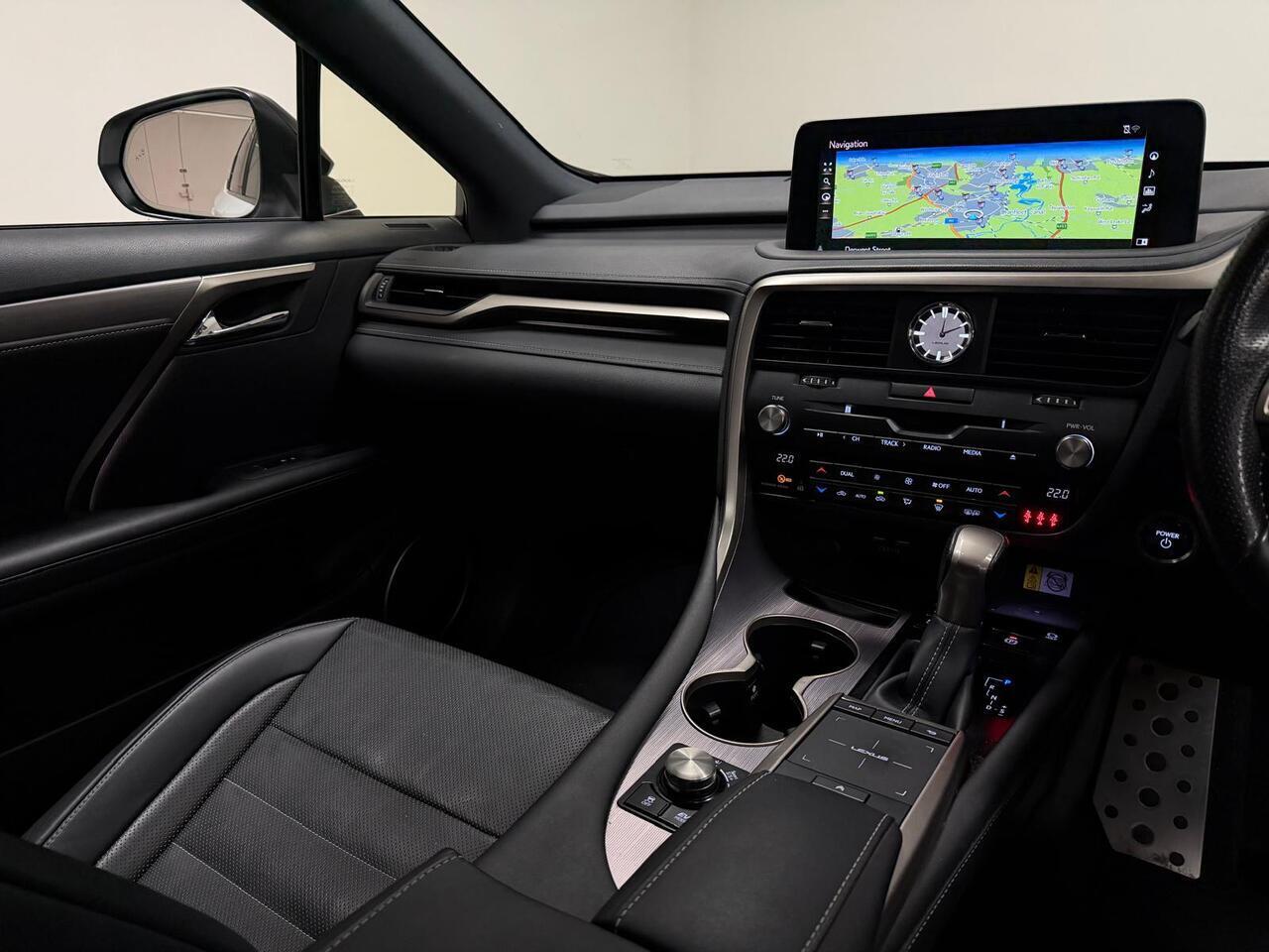 Lexus RX view 25
