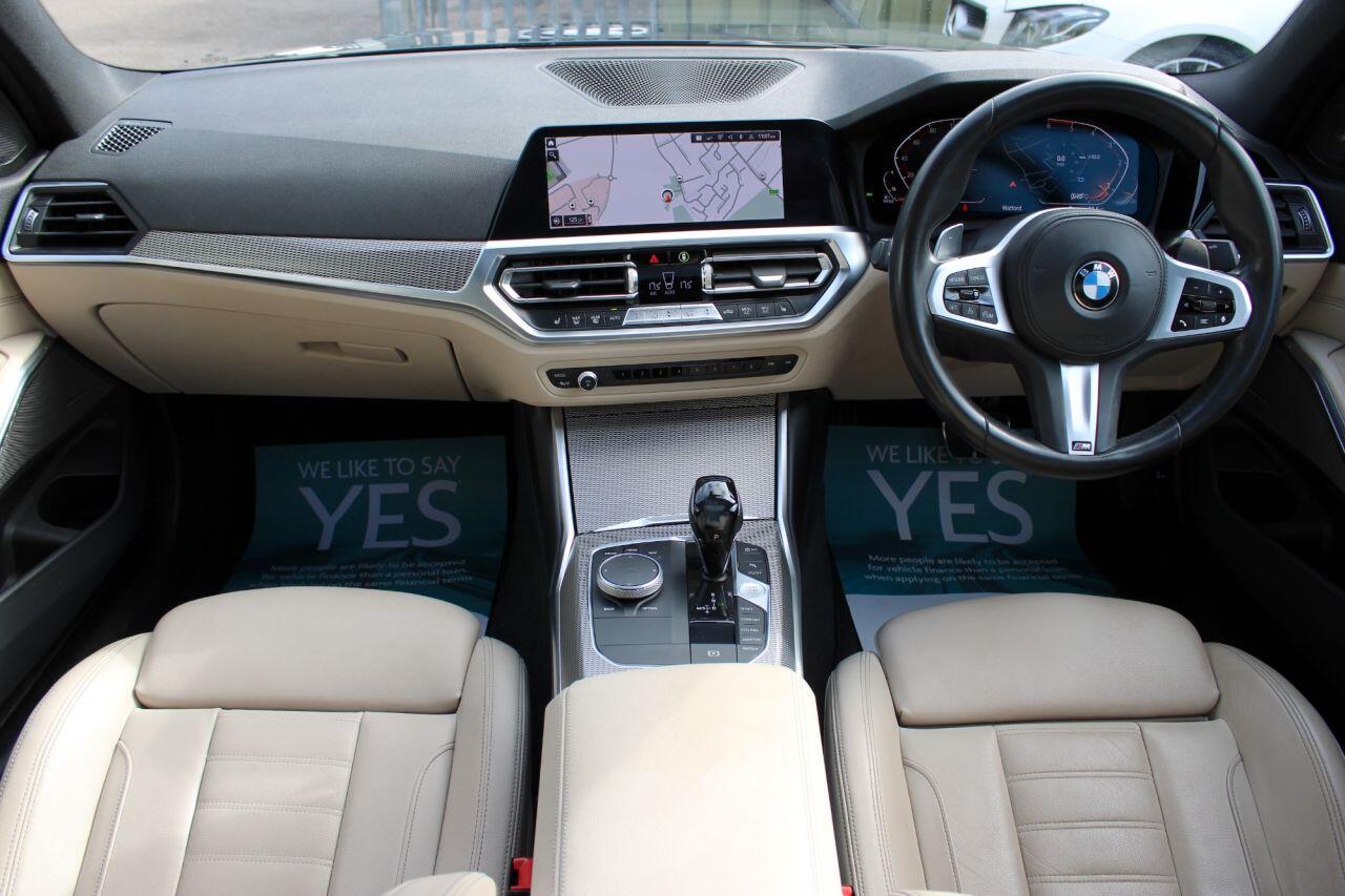 BMW 3 Series view 12