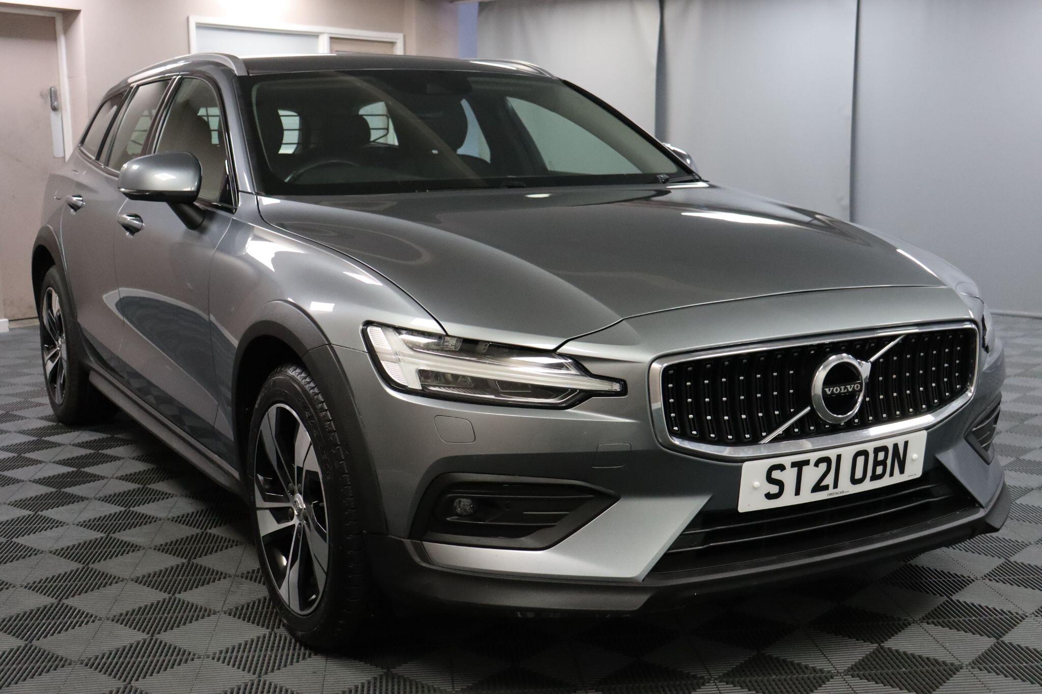 Volvo V60 Cross Country view 30