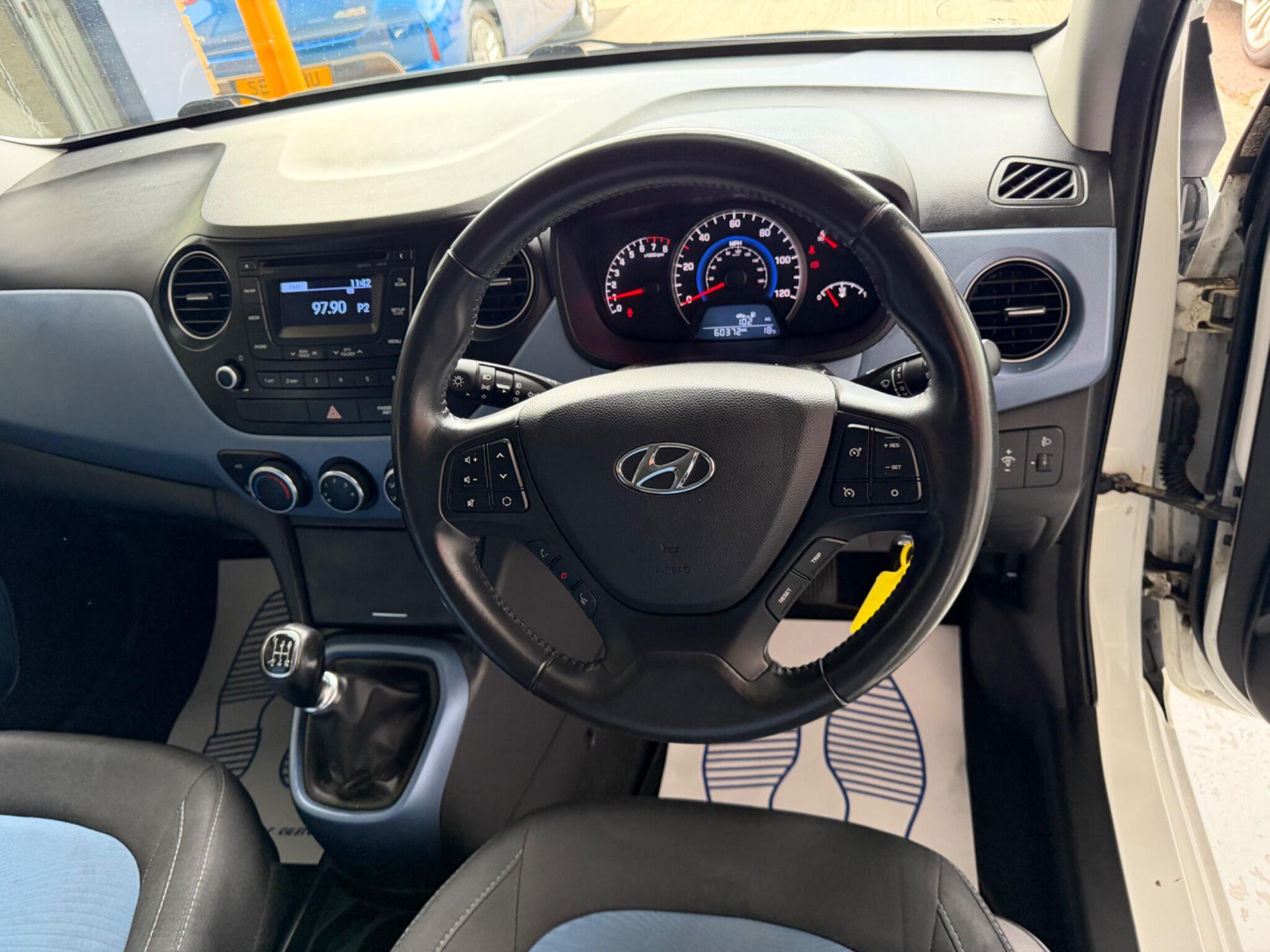 Hyundai I10 view 23