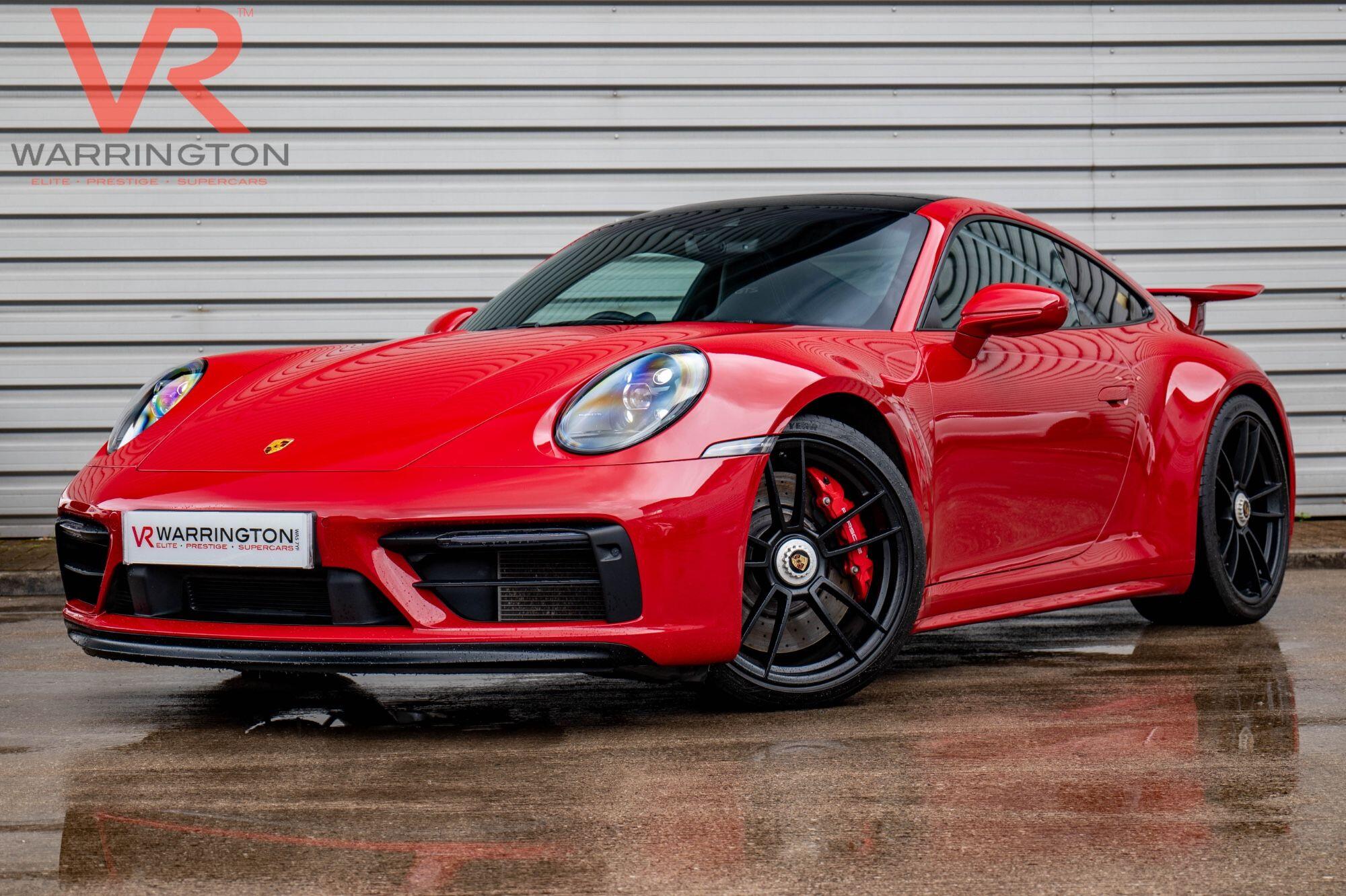 Porsche 911 view 6
