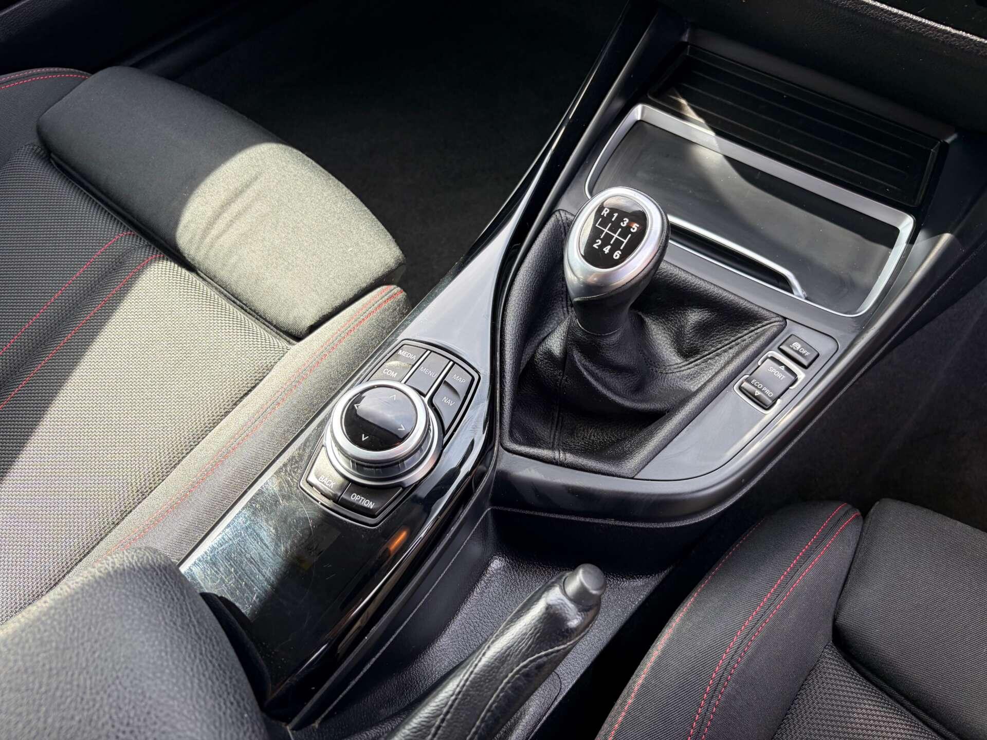 BMW 2 Series view 30