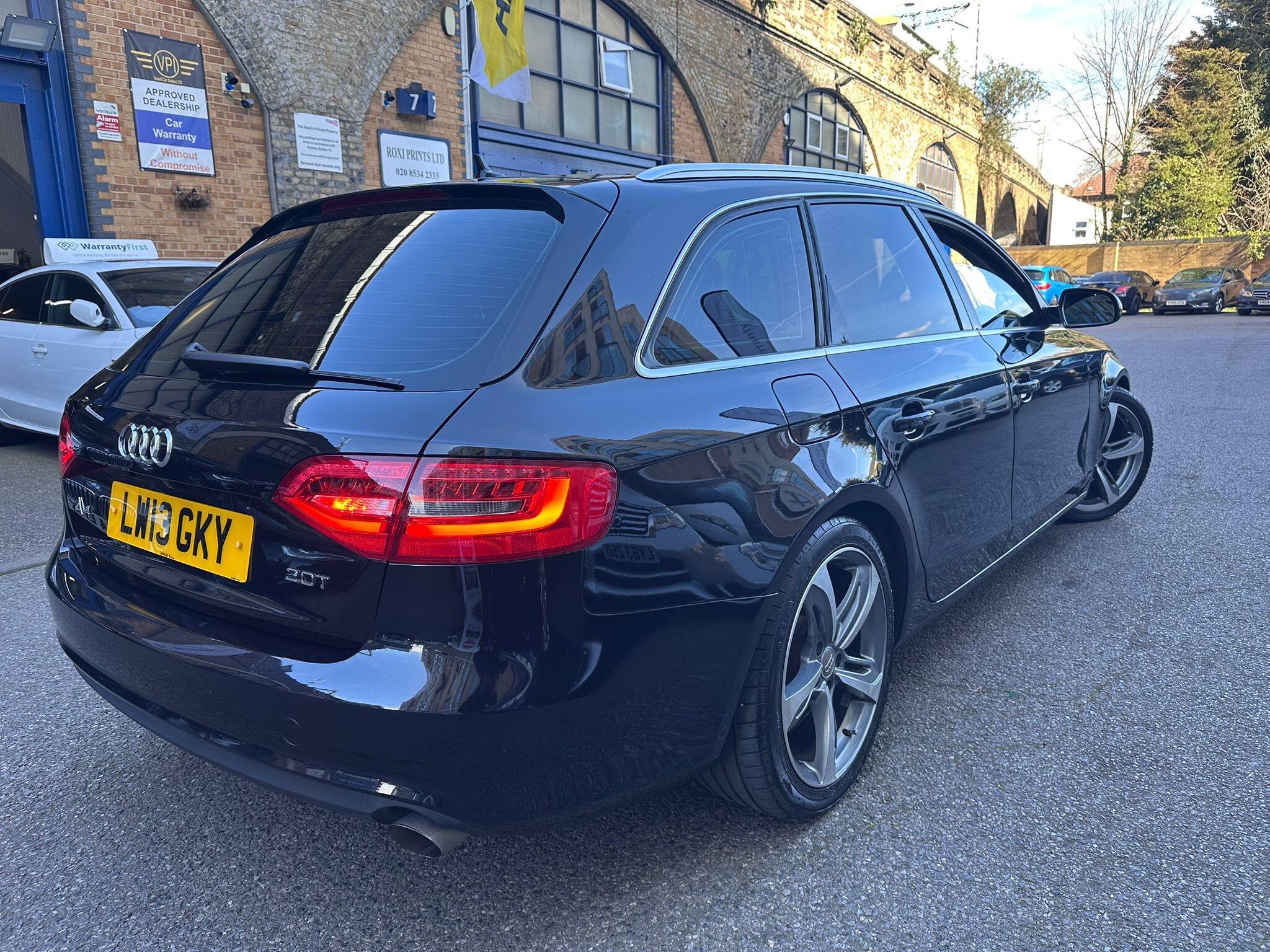 Audi A4 Avant view 14