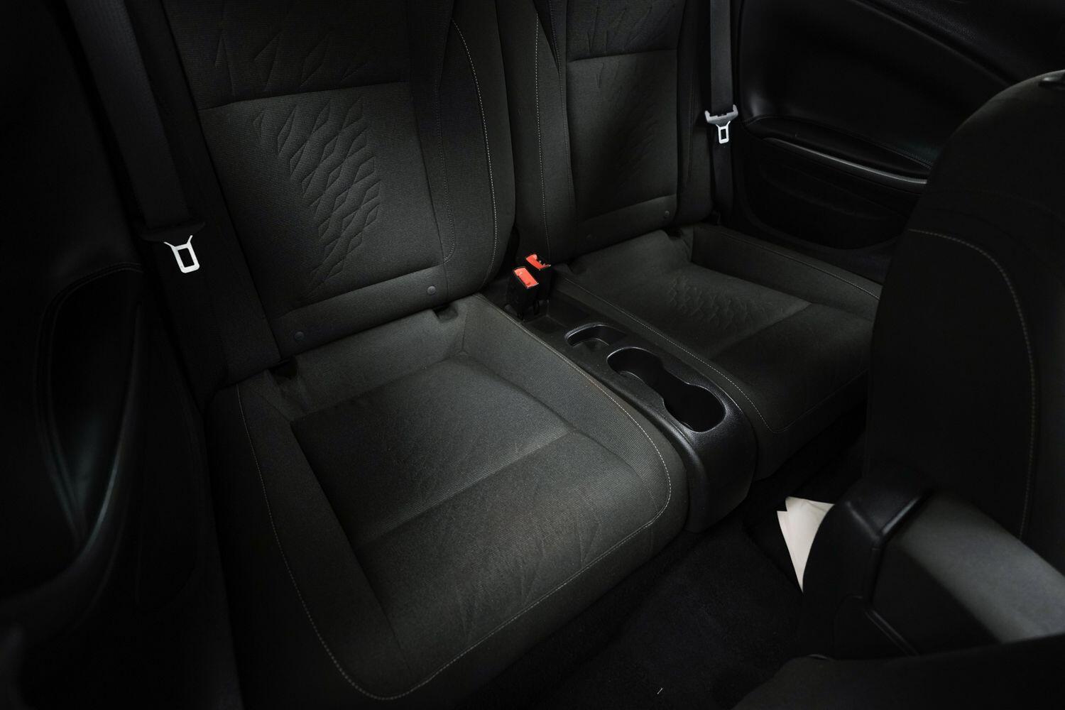 Vauxhall Cascada view 16
