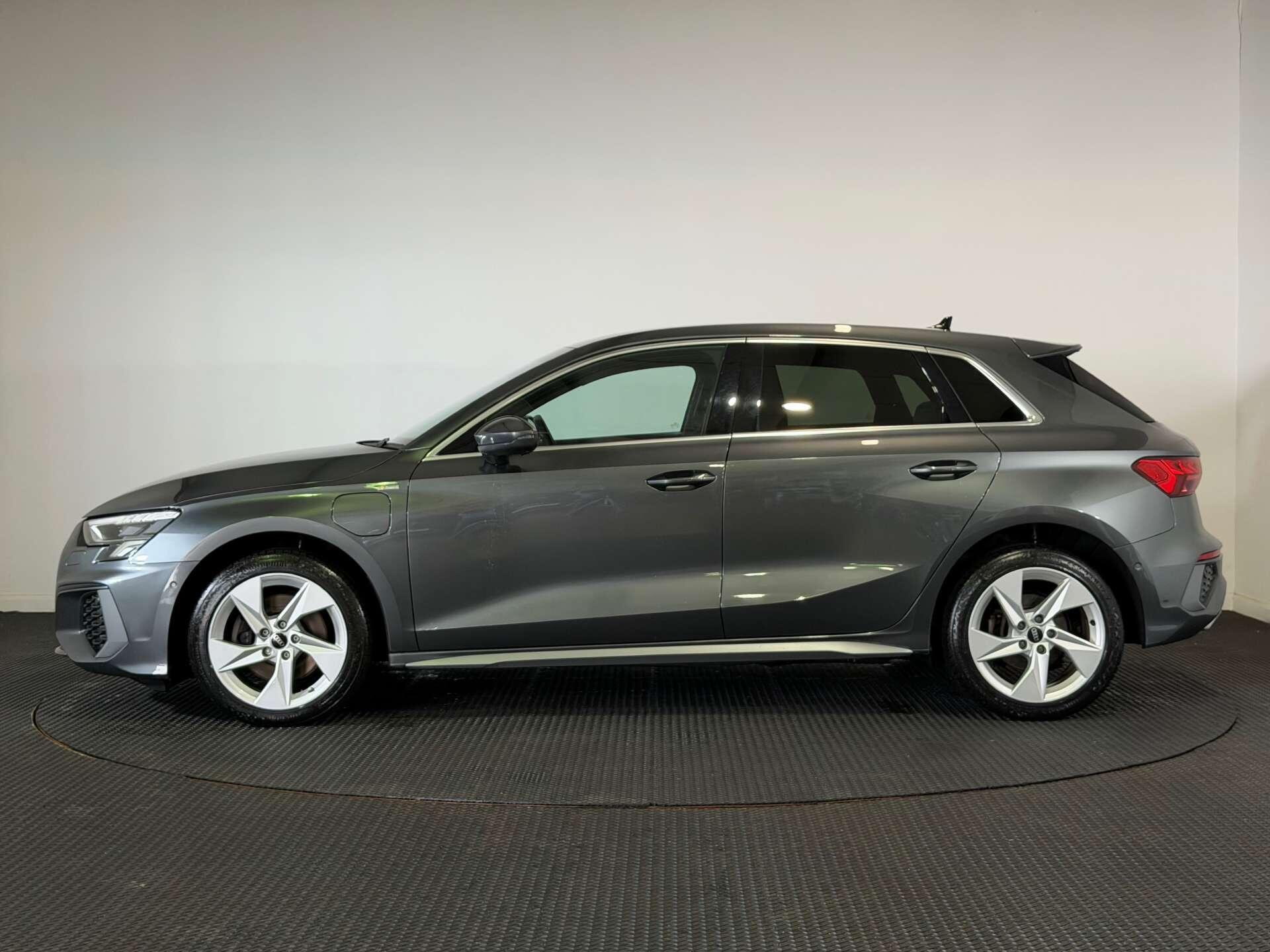 Audi A3 view 4