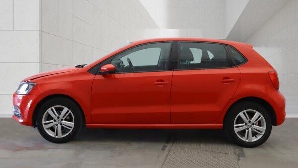 Volkswagen Polo view 6