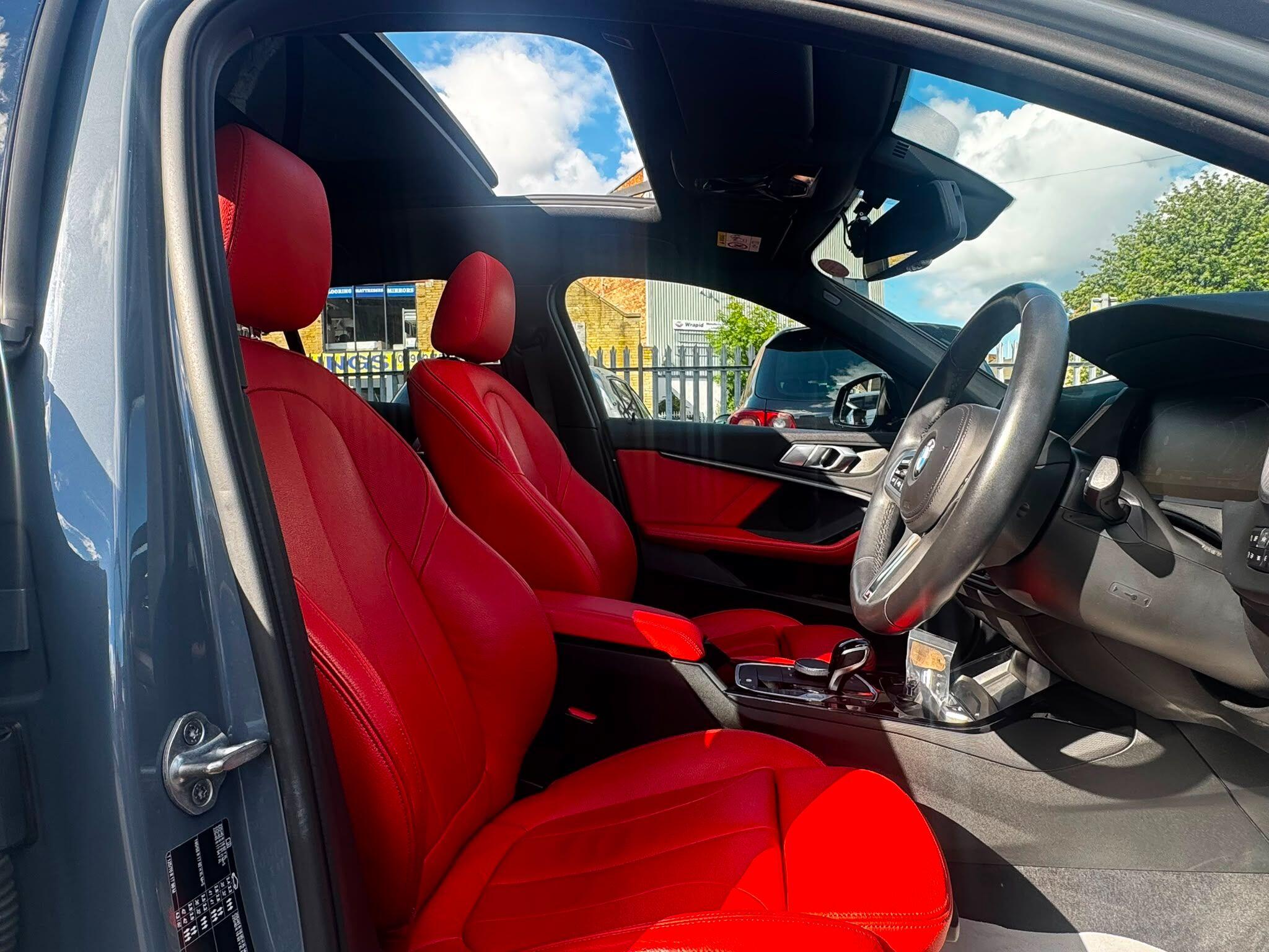 BMW 1 Series view 11