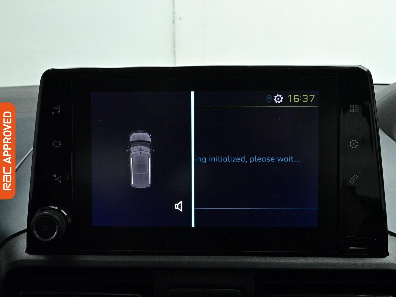 Peugeot E-Rifter view 3