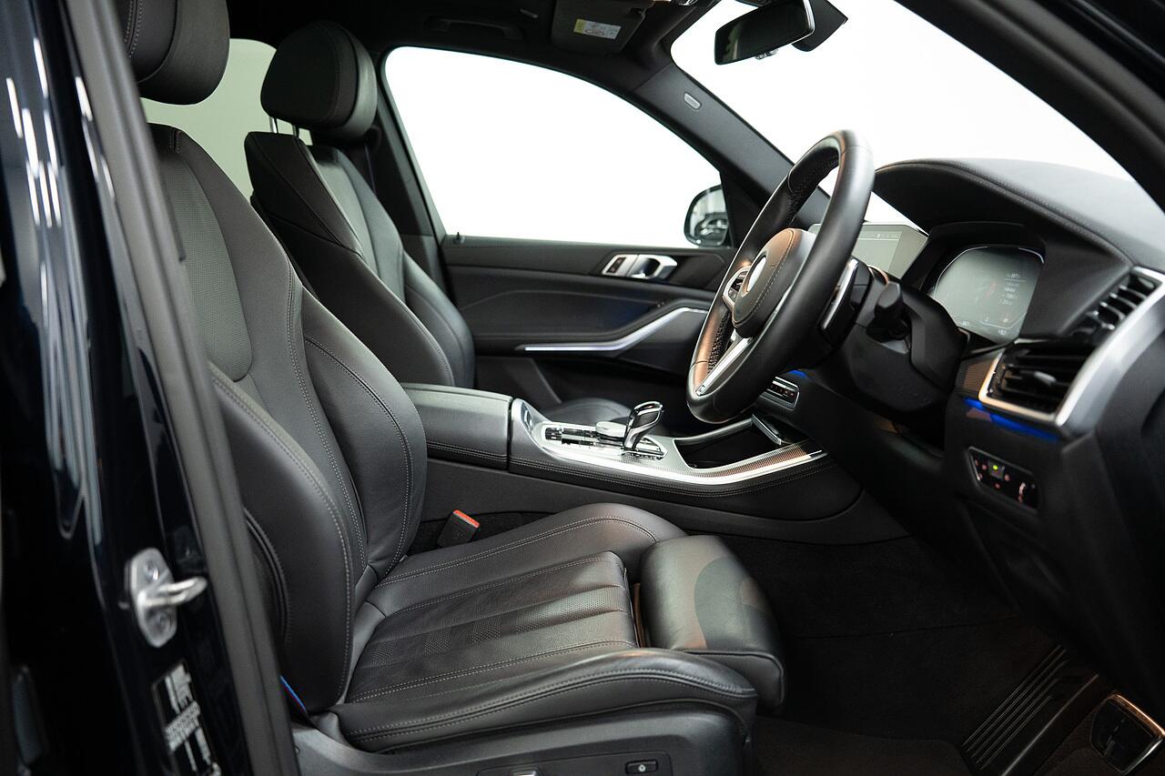 BMW X5 view 5