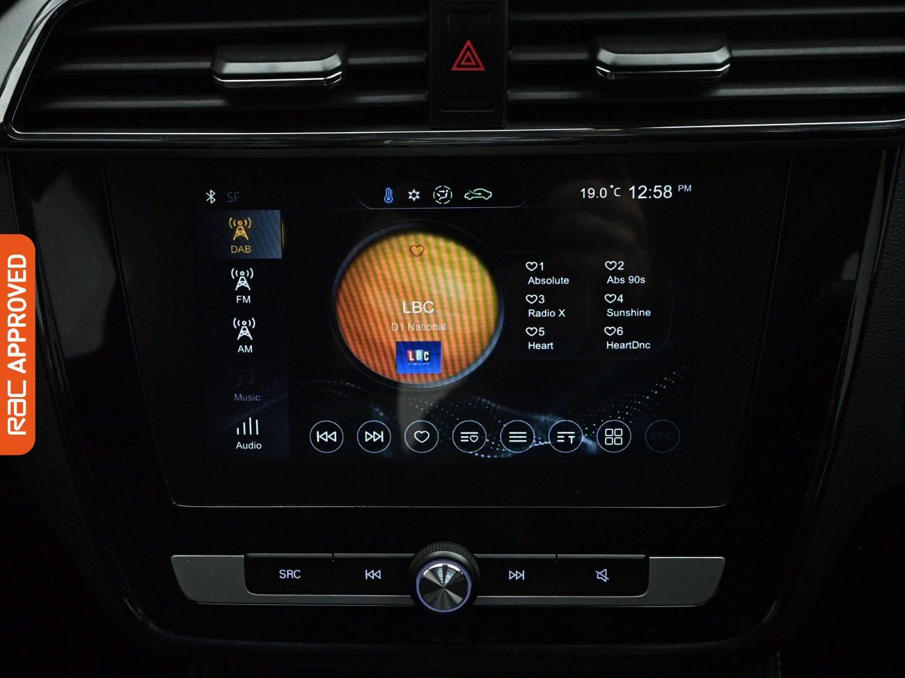 MG ZS view 15