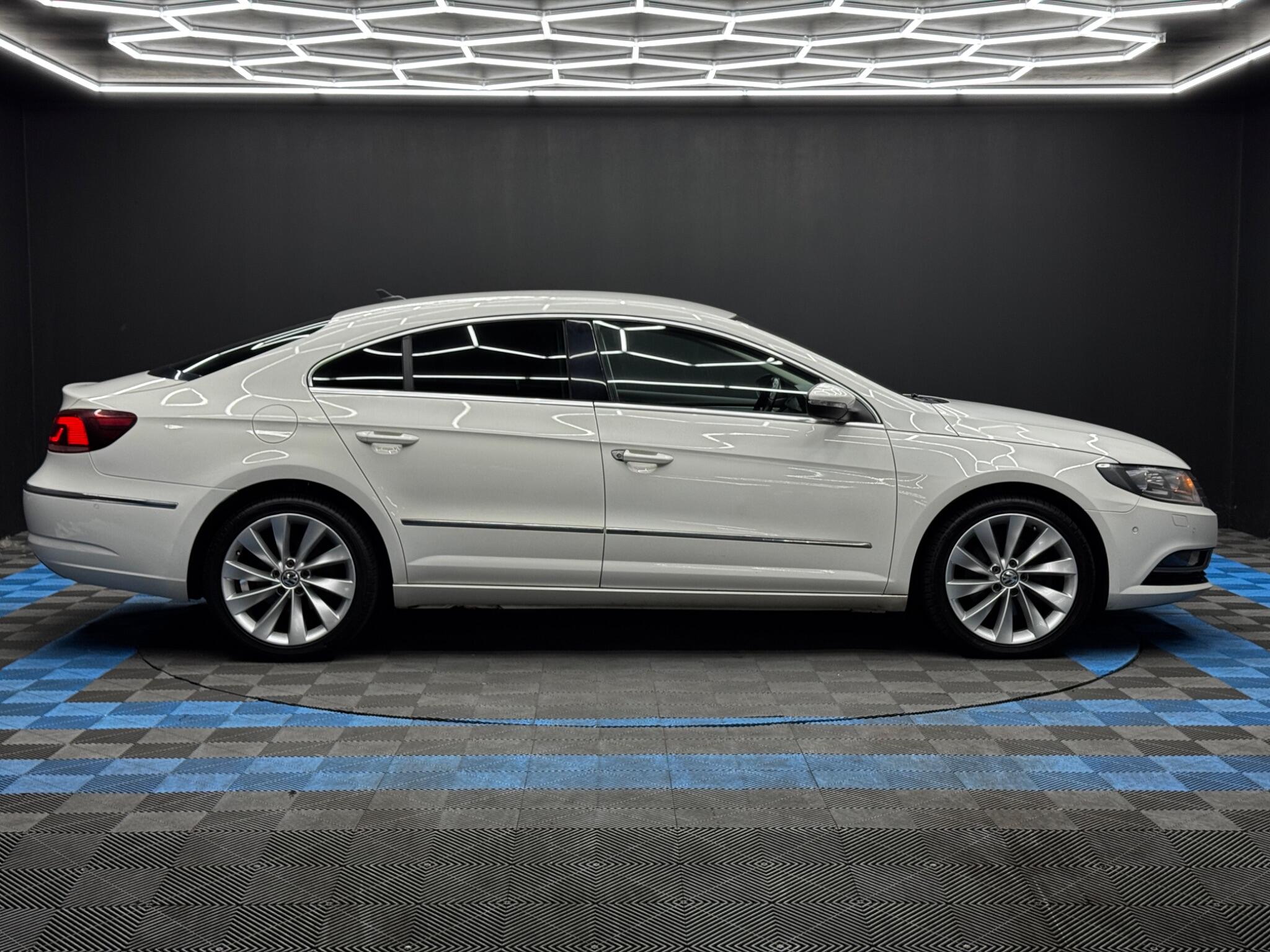 Volkswagen CC view 4