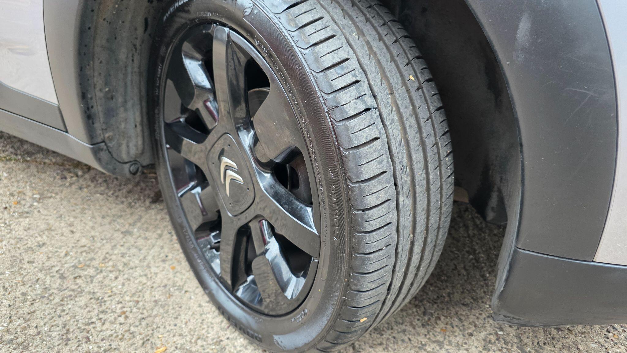 Citroen C4 Cactus view 45