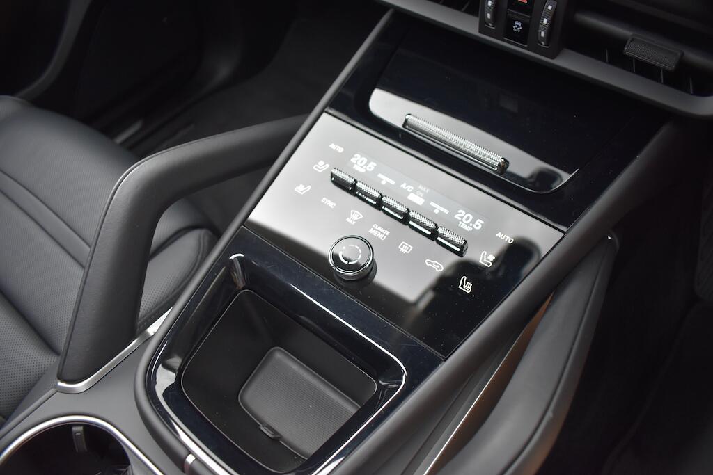 Porsche Cayenne view 94