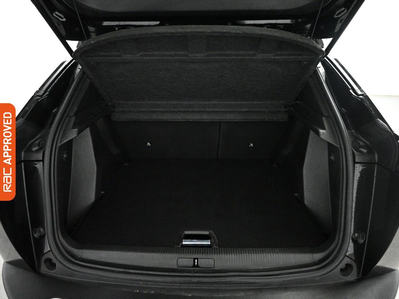 Peugeot E-2008 view 14