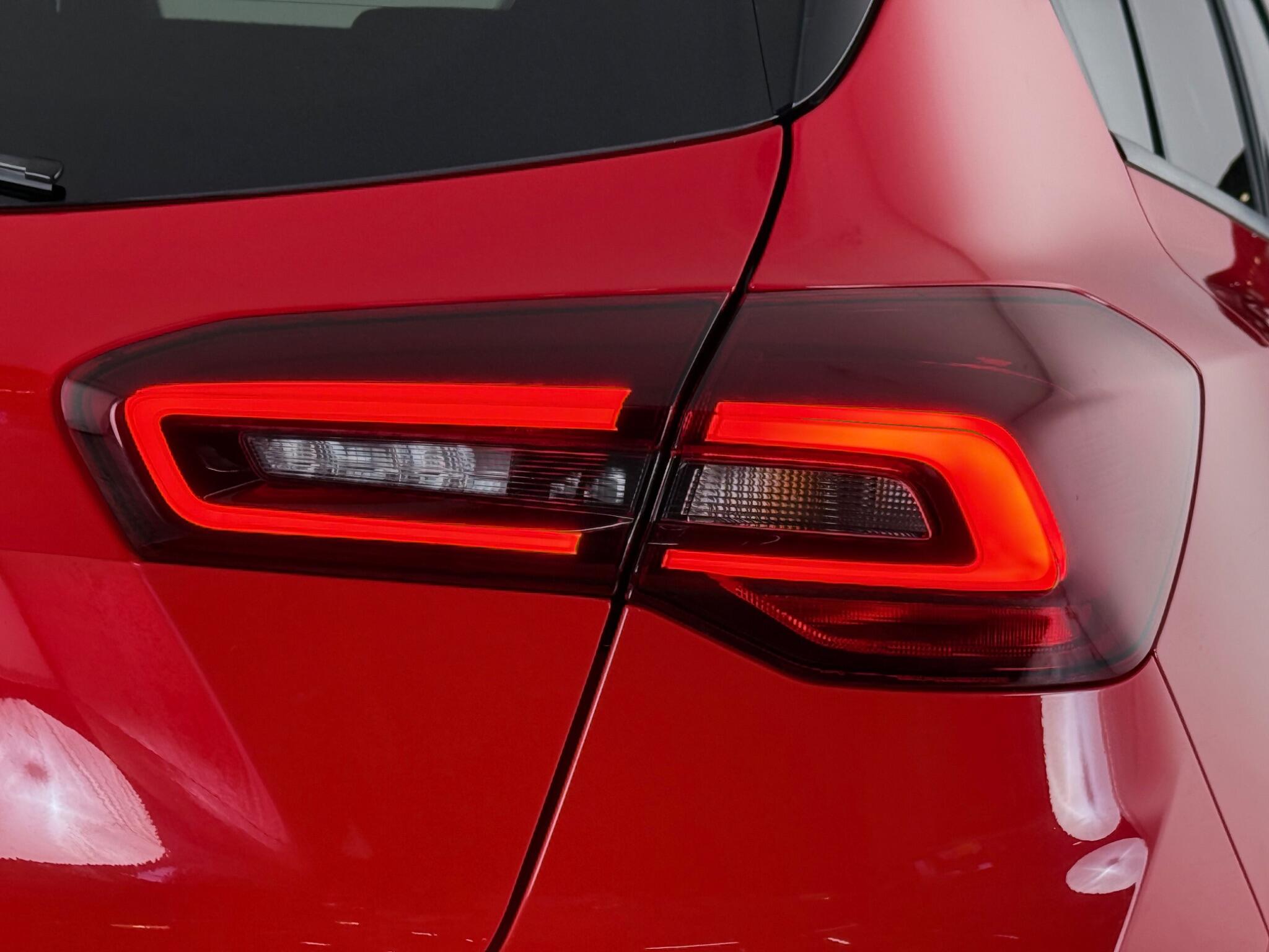 Ford Focus view 8
