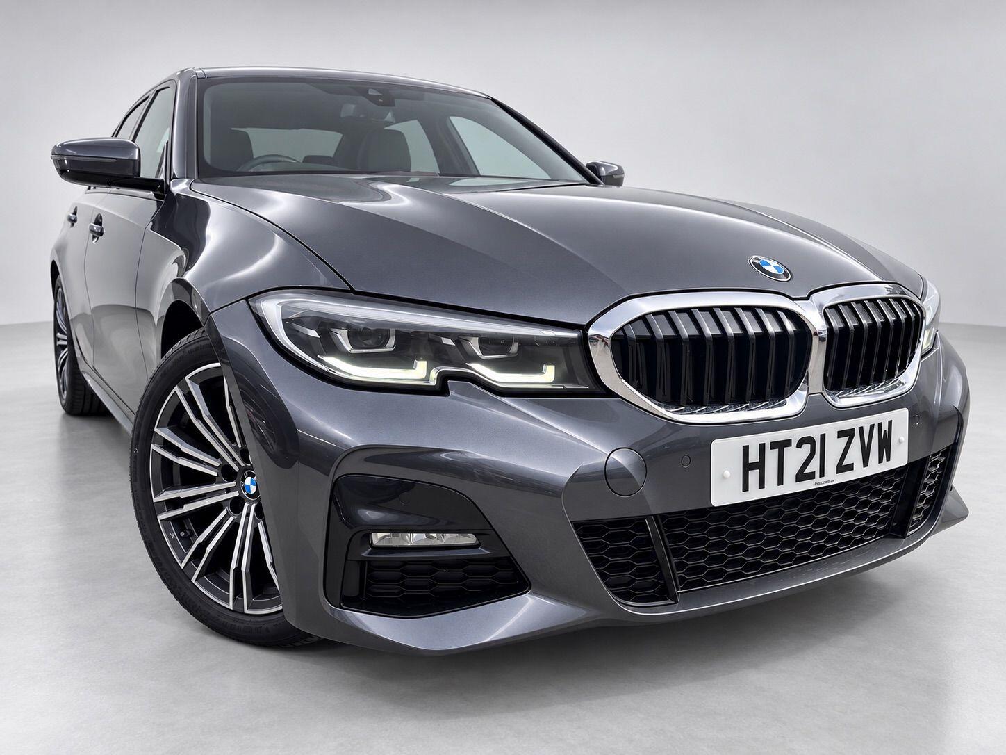 BMW 3 Series view 4