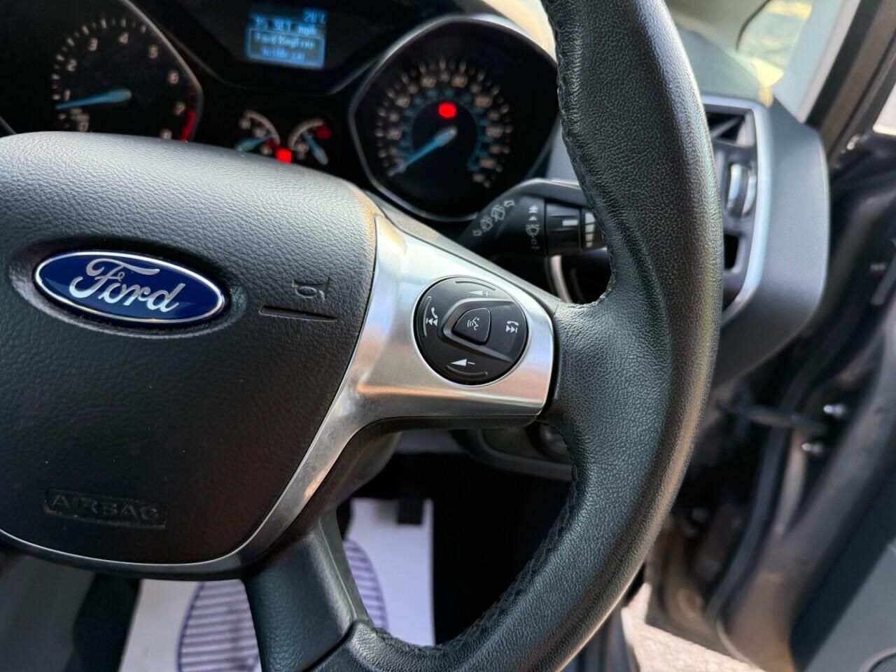 Ford C-Max view 14