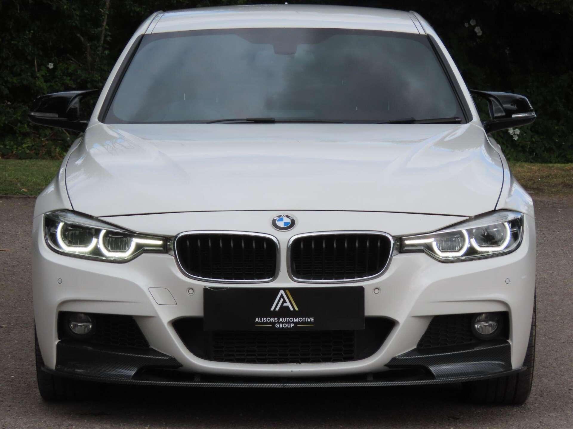 BMW 3 Series view 3