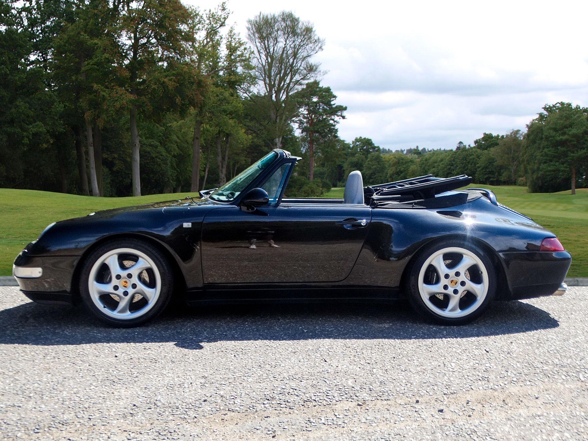 Porsche 911 view 2
