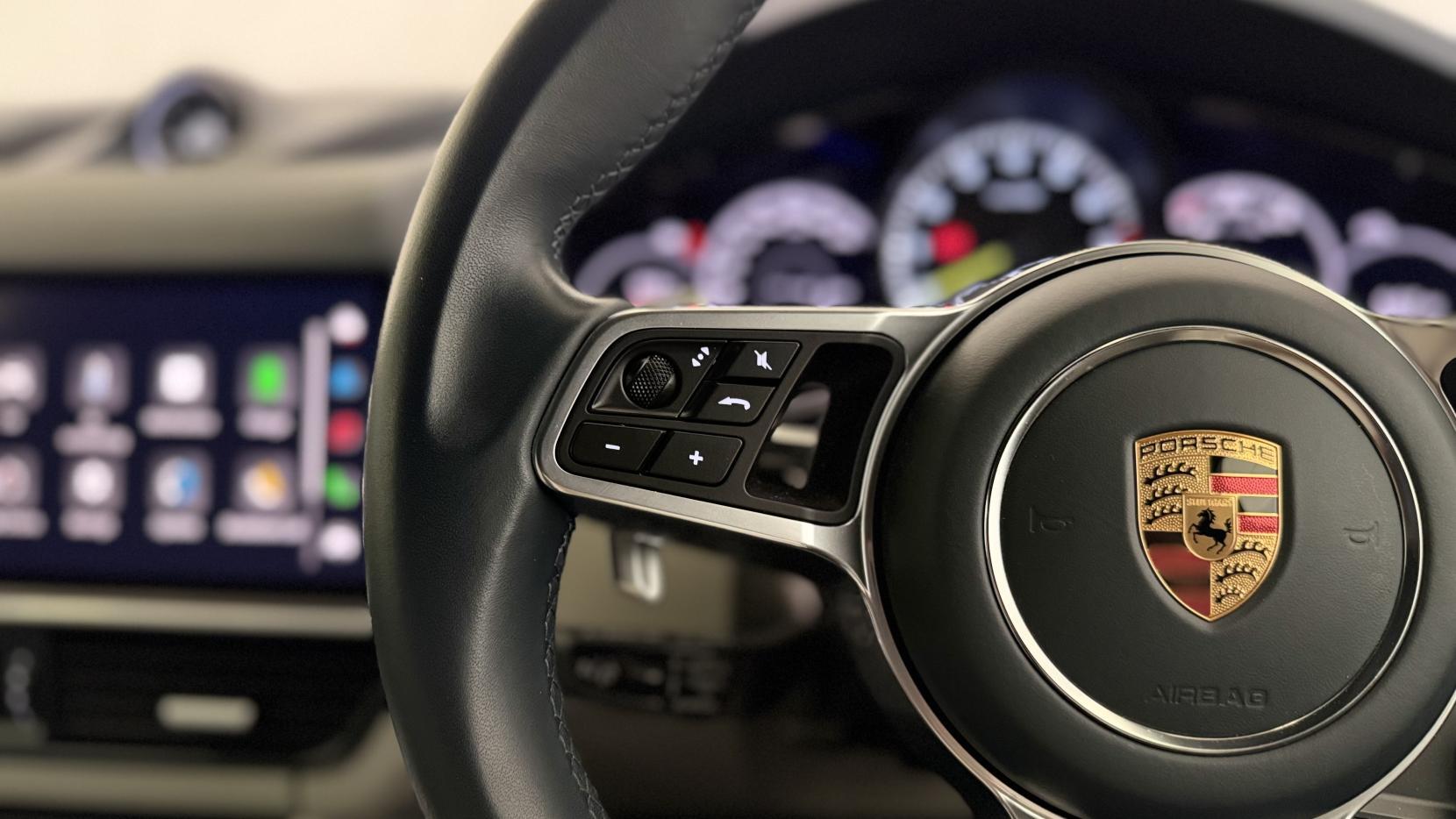 Porsche Cayenne view 14