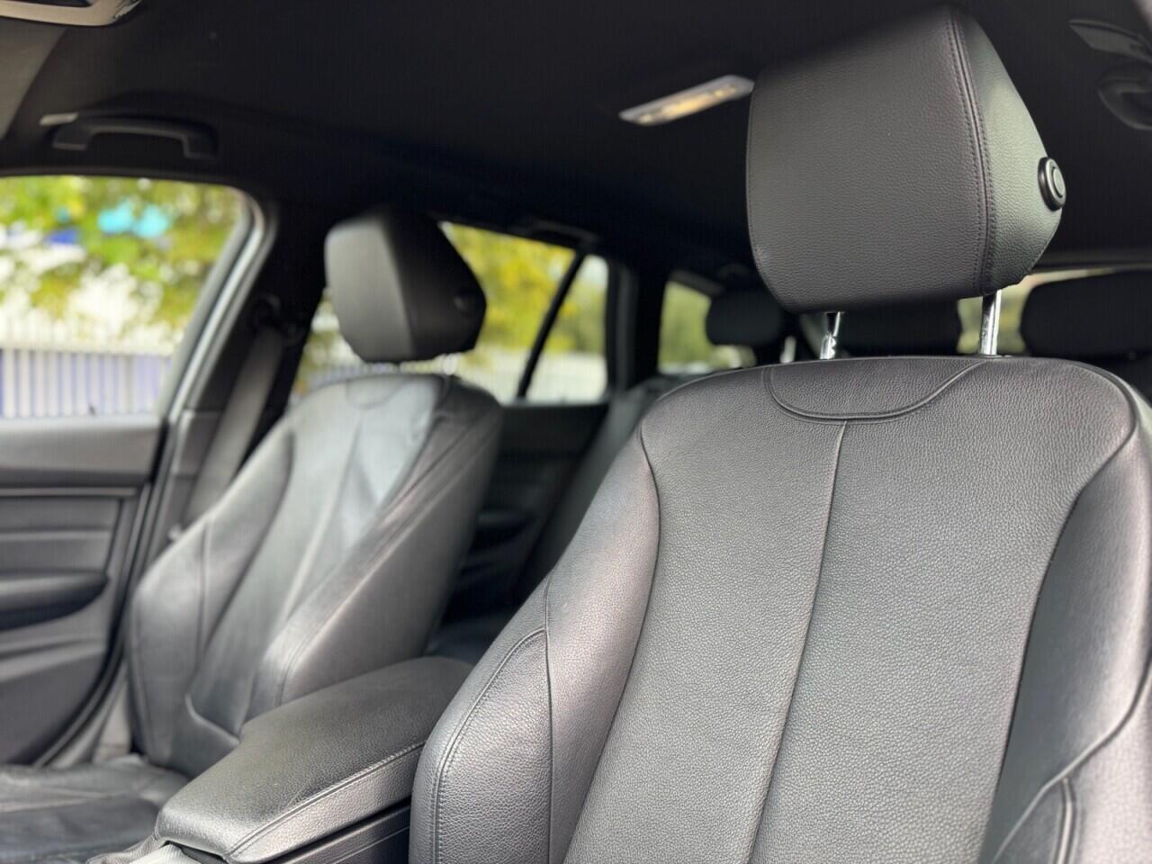 BMW 3 Series view 29