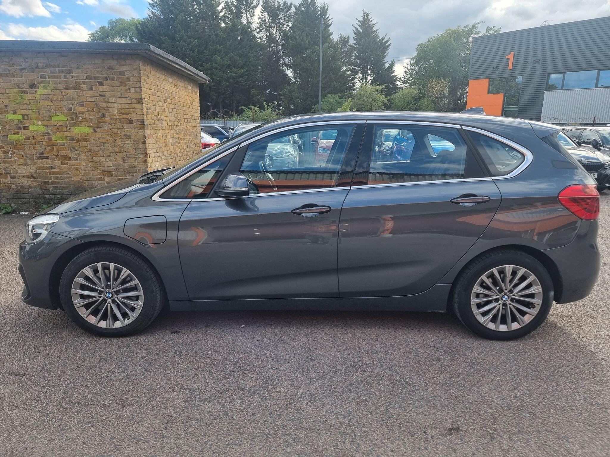 BMW 2 Series view 6