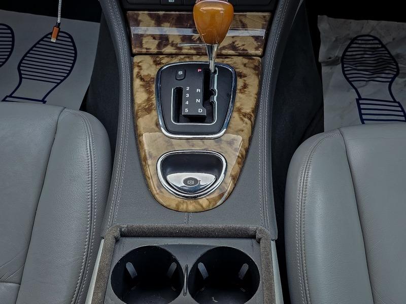 2004 Jaguar S-Type 3.0 V6 SE Plus 4dr • 71,000 miles image 36