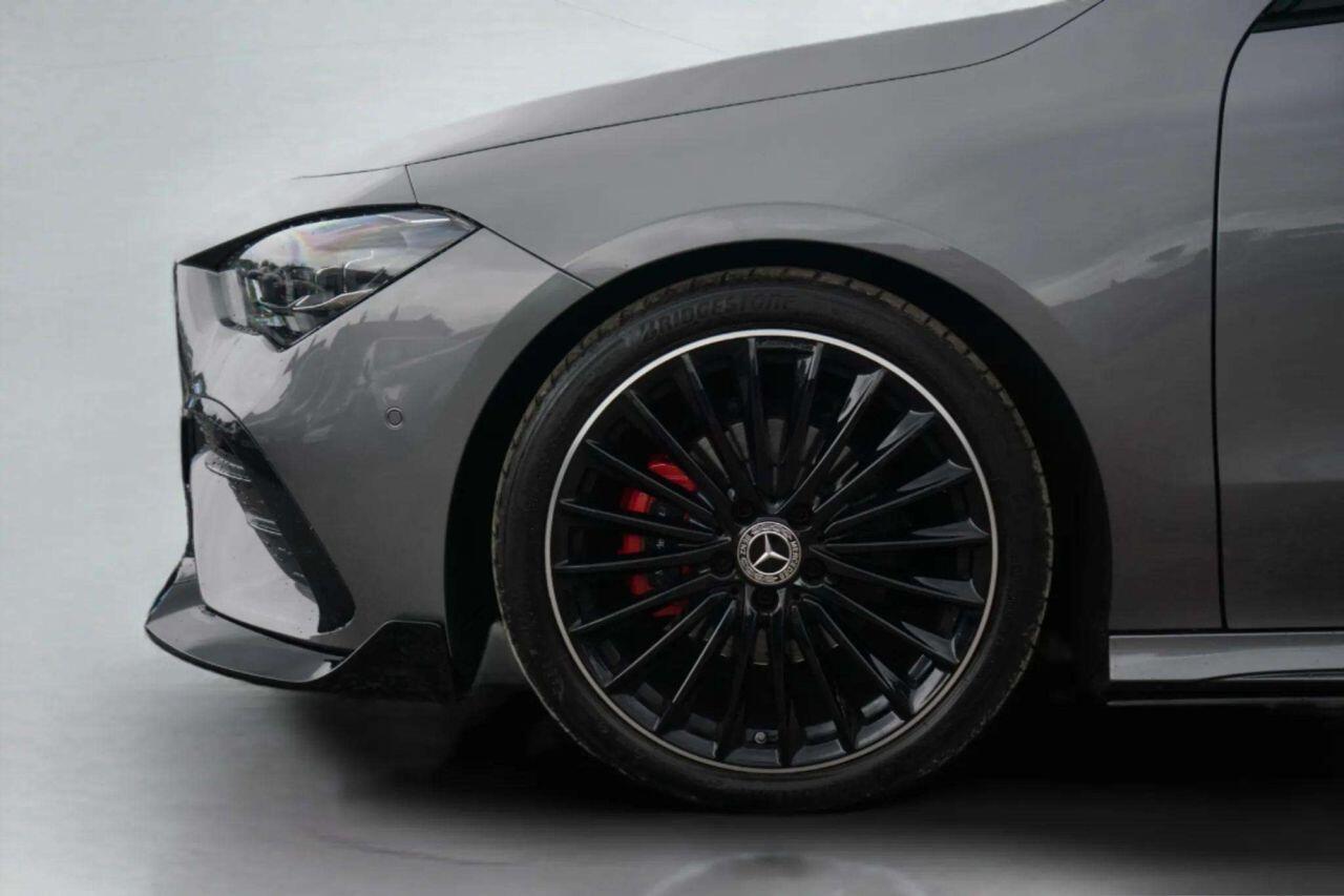 Mercedes-Benz Cla view 9