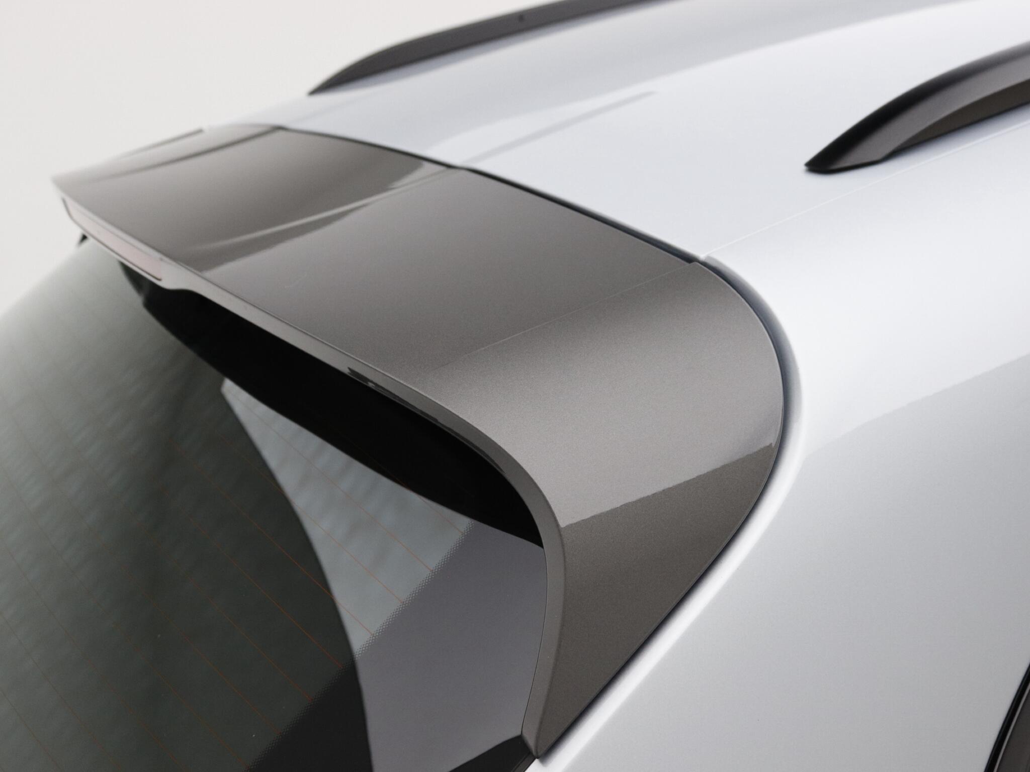 Porsche Macan view 34