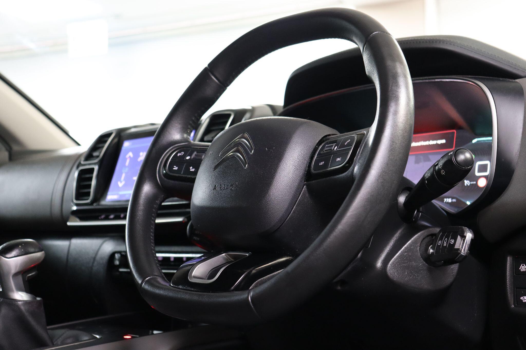 Citroen C5 Aircross view 21