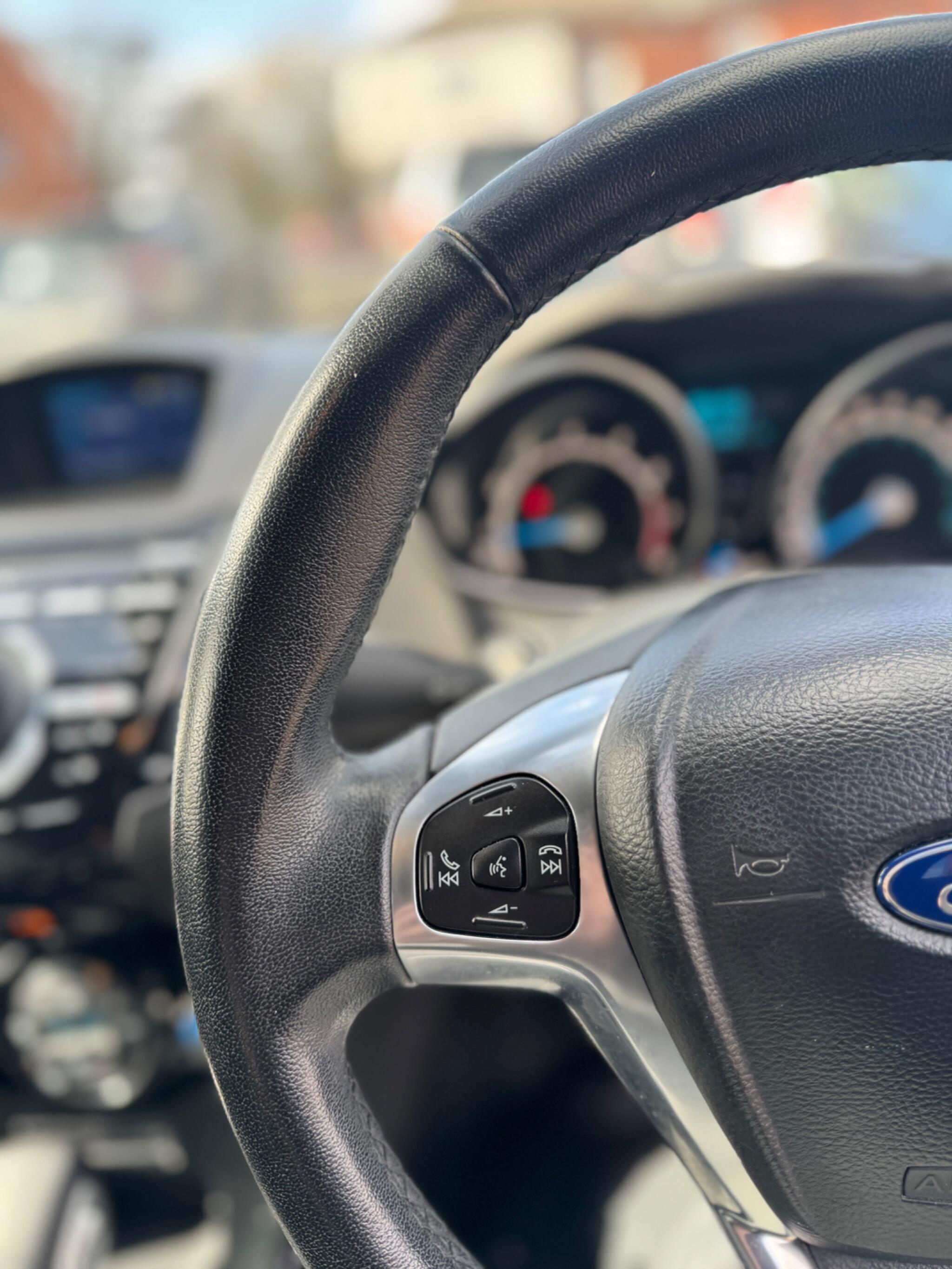 2015 Ford Fiesta 1.6 Titanium Powershift Euro 6 5dr image 53