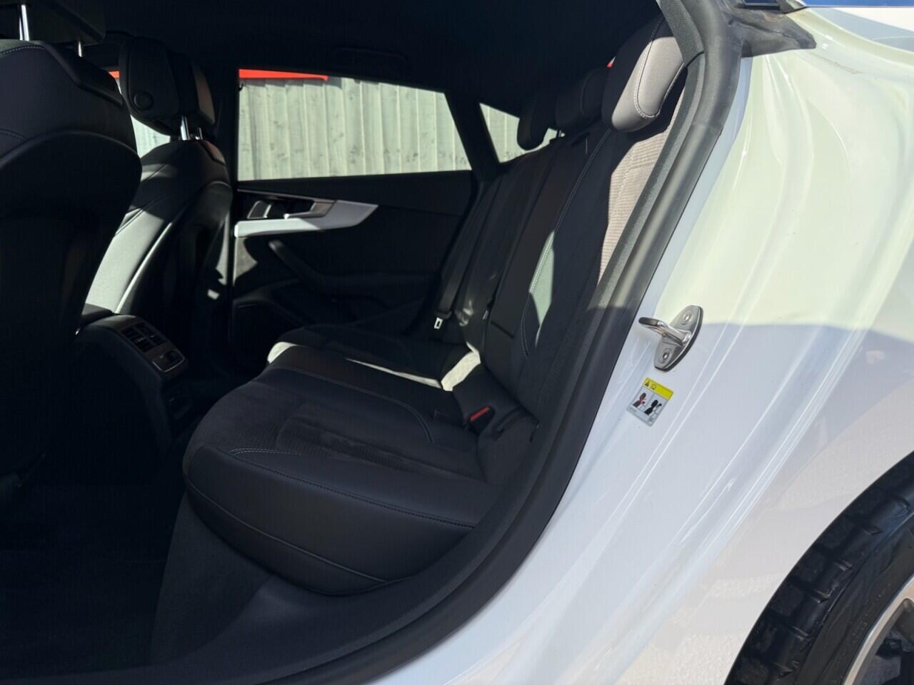 Audi A5 view 27