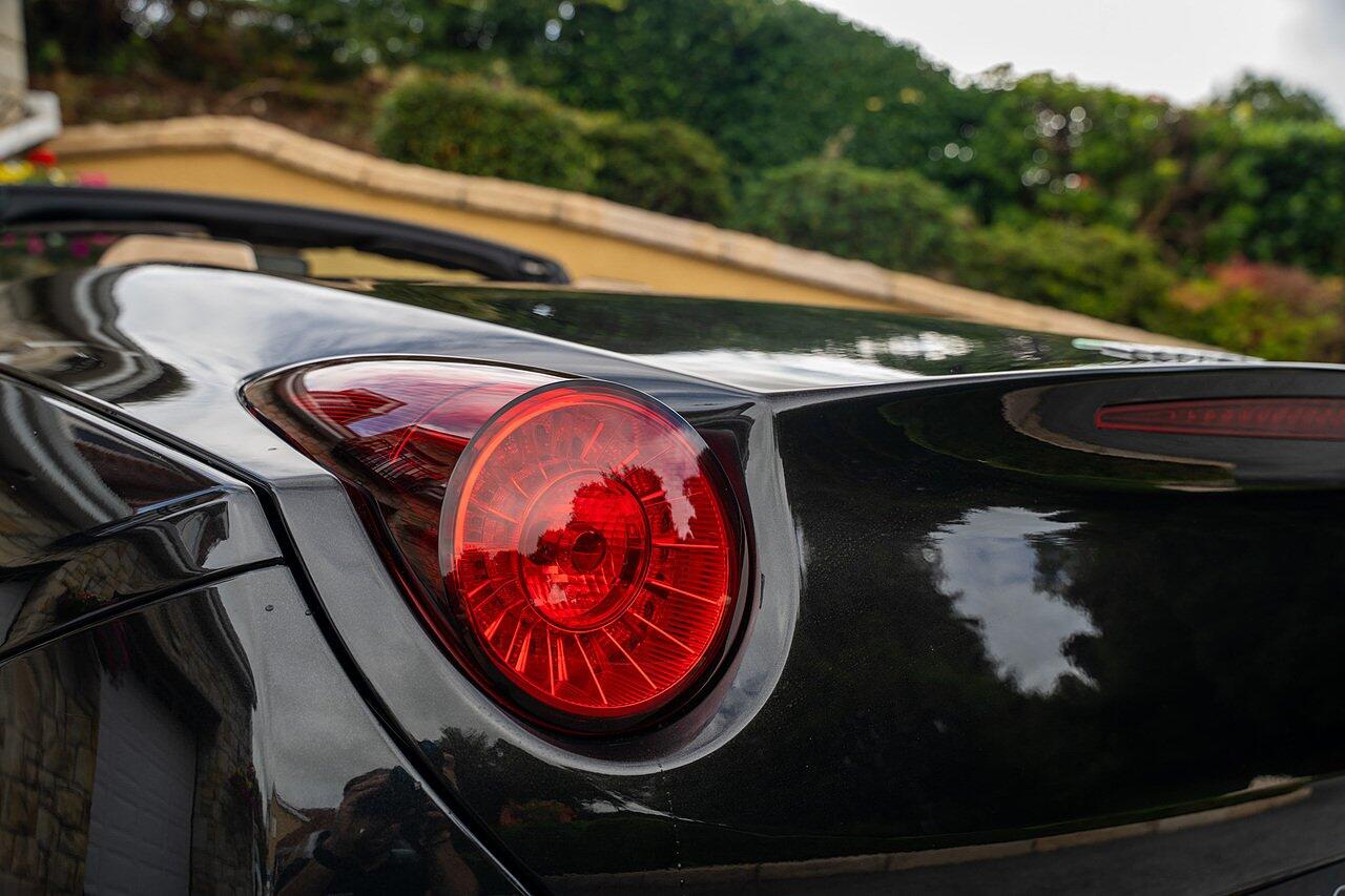 Ferrari California view 15