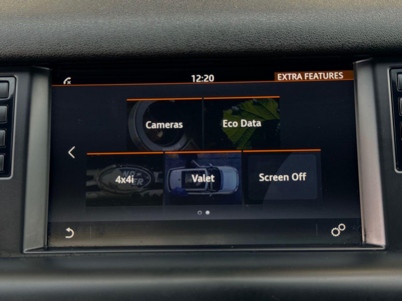 Land Rover Discovery Sport view 44
