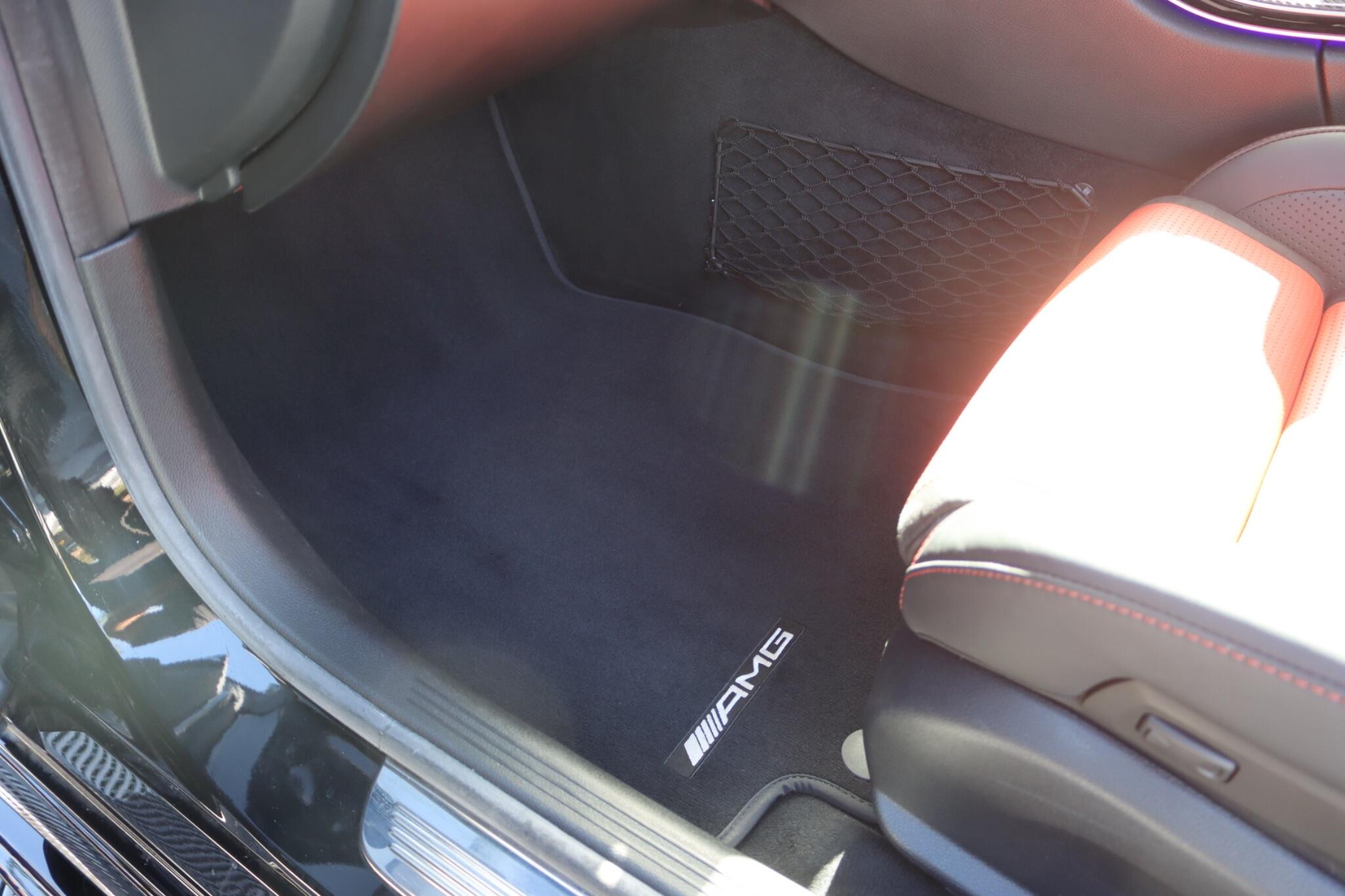 Mercedes-Benz C-Class view 47